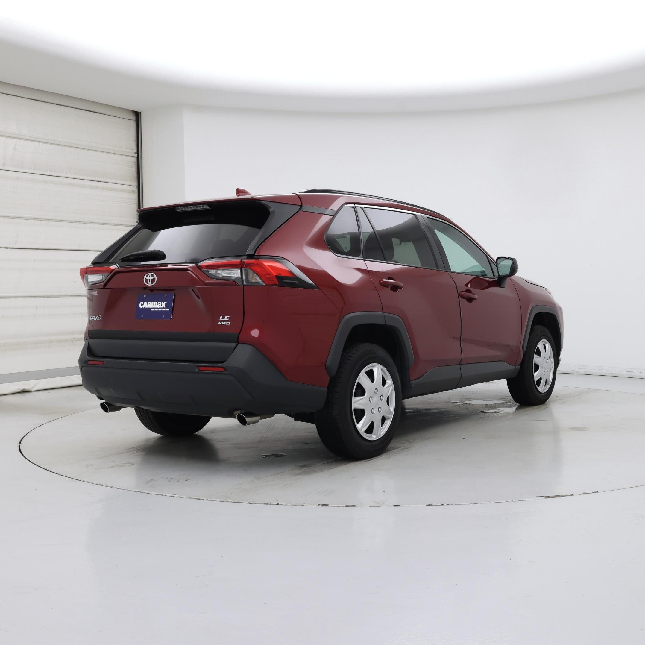 Thumbnail: 2021 Toyota RAV4 - 8