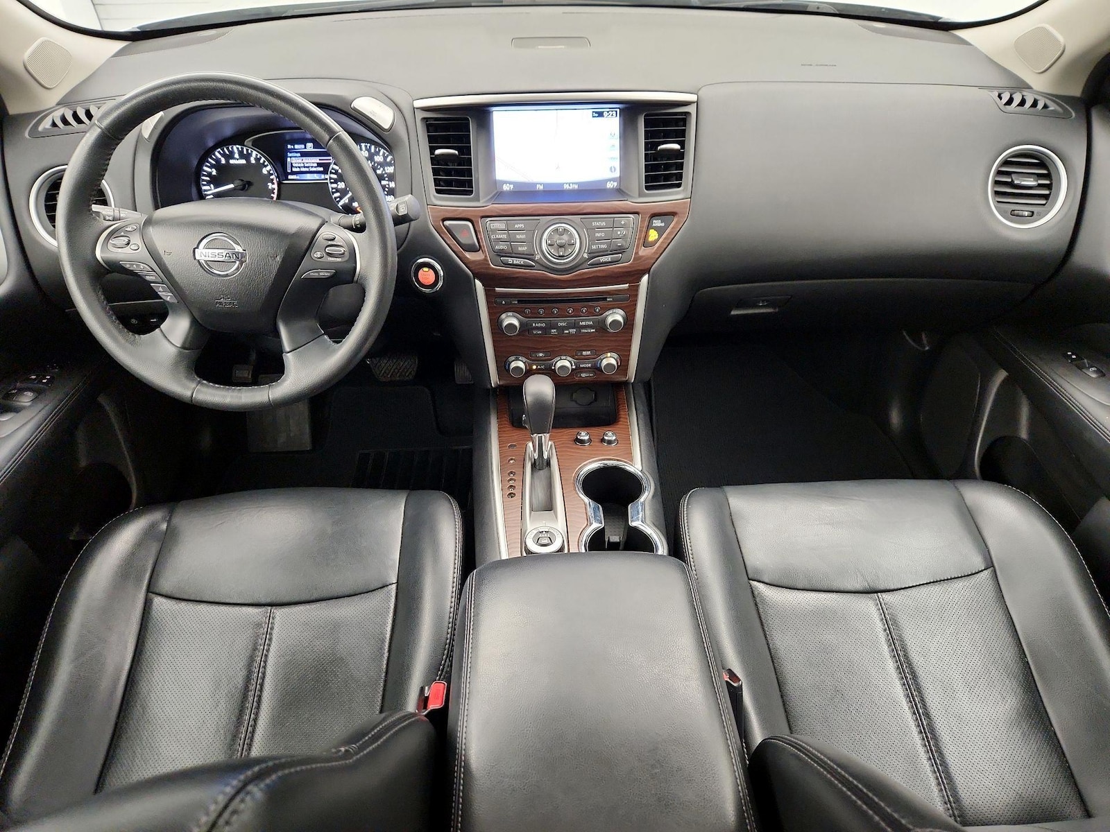 2017 Nissan Pathfinder Platinum - Photo 10