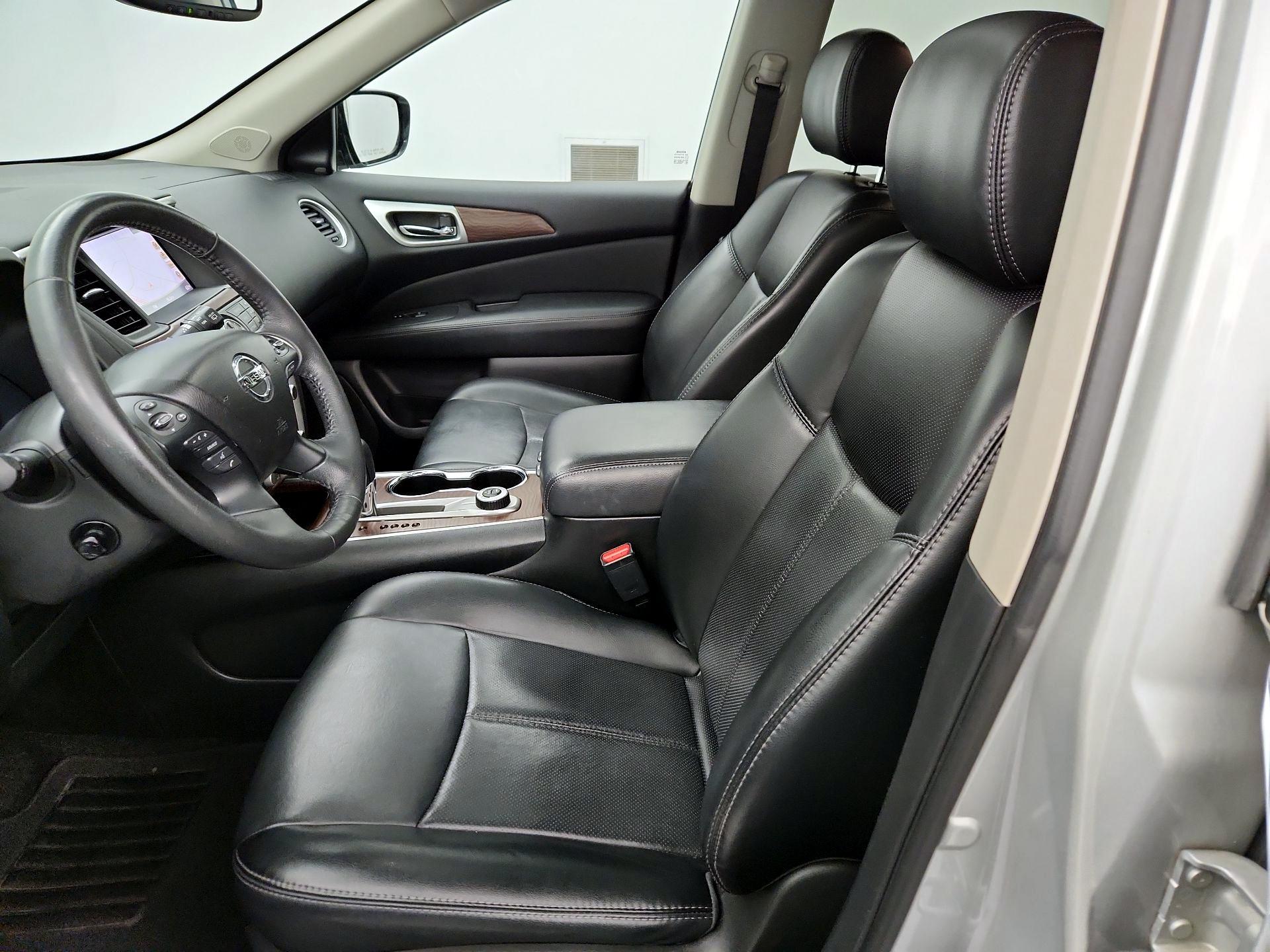 Thumbnail: 2017 Nissan Pathfinder - 11