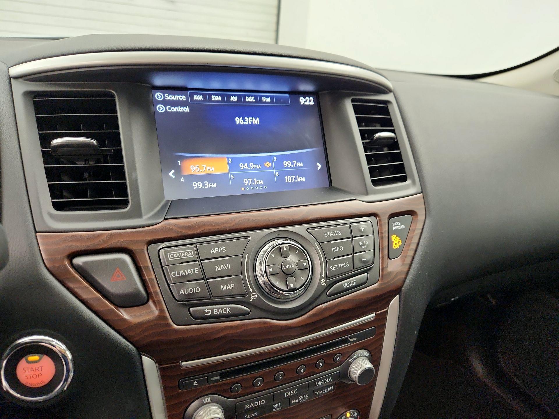Thumbnail: 2017 Nissan Pathfinder - 16
