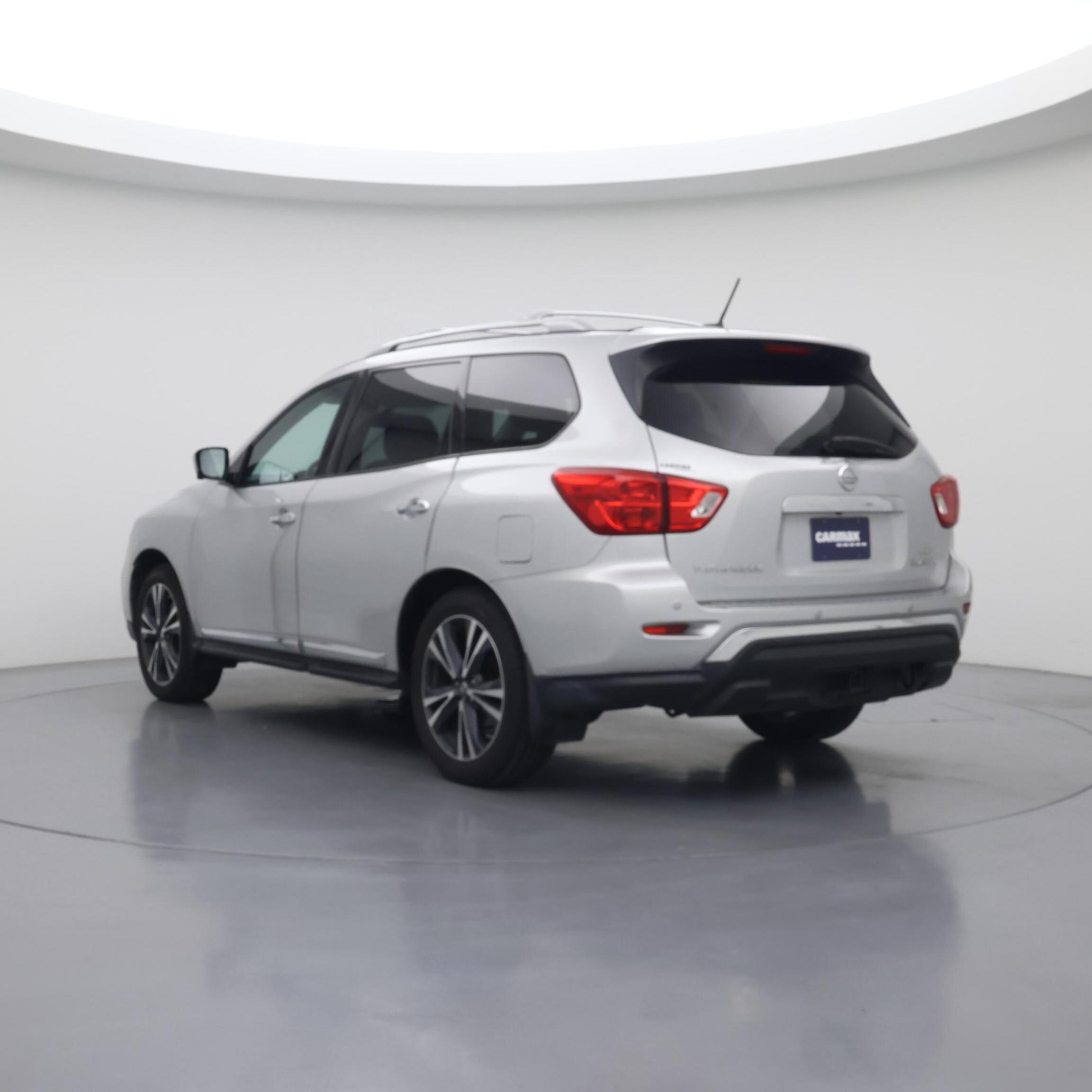 Thumbnail: 2017 Nissan Pathfinder - 2
