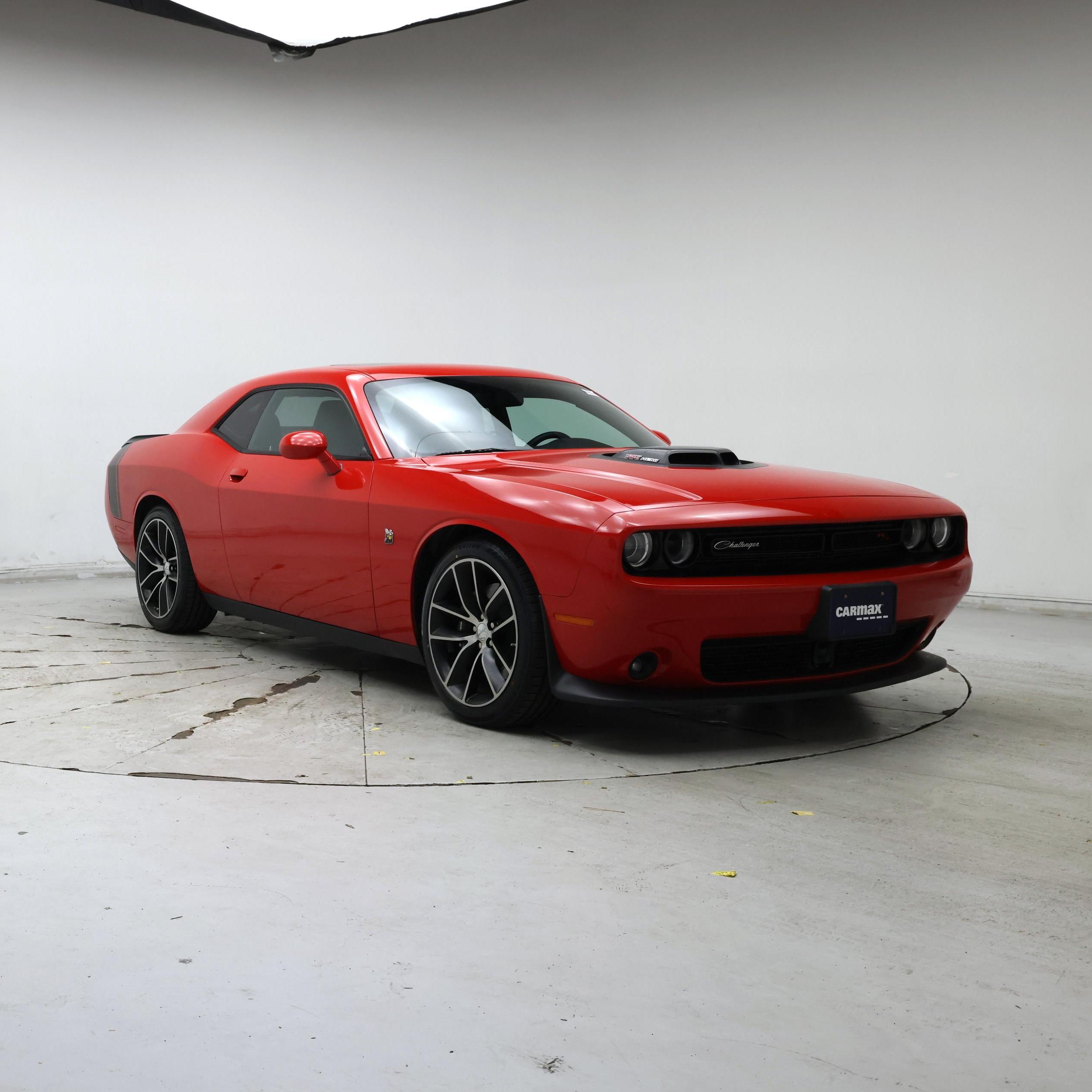 Red 2016 Dodge Challenger Coupe Rear-Wheel Drive Automatic