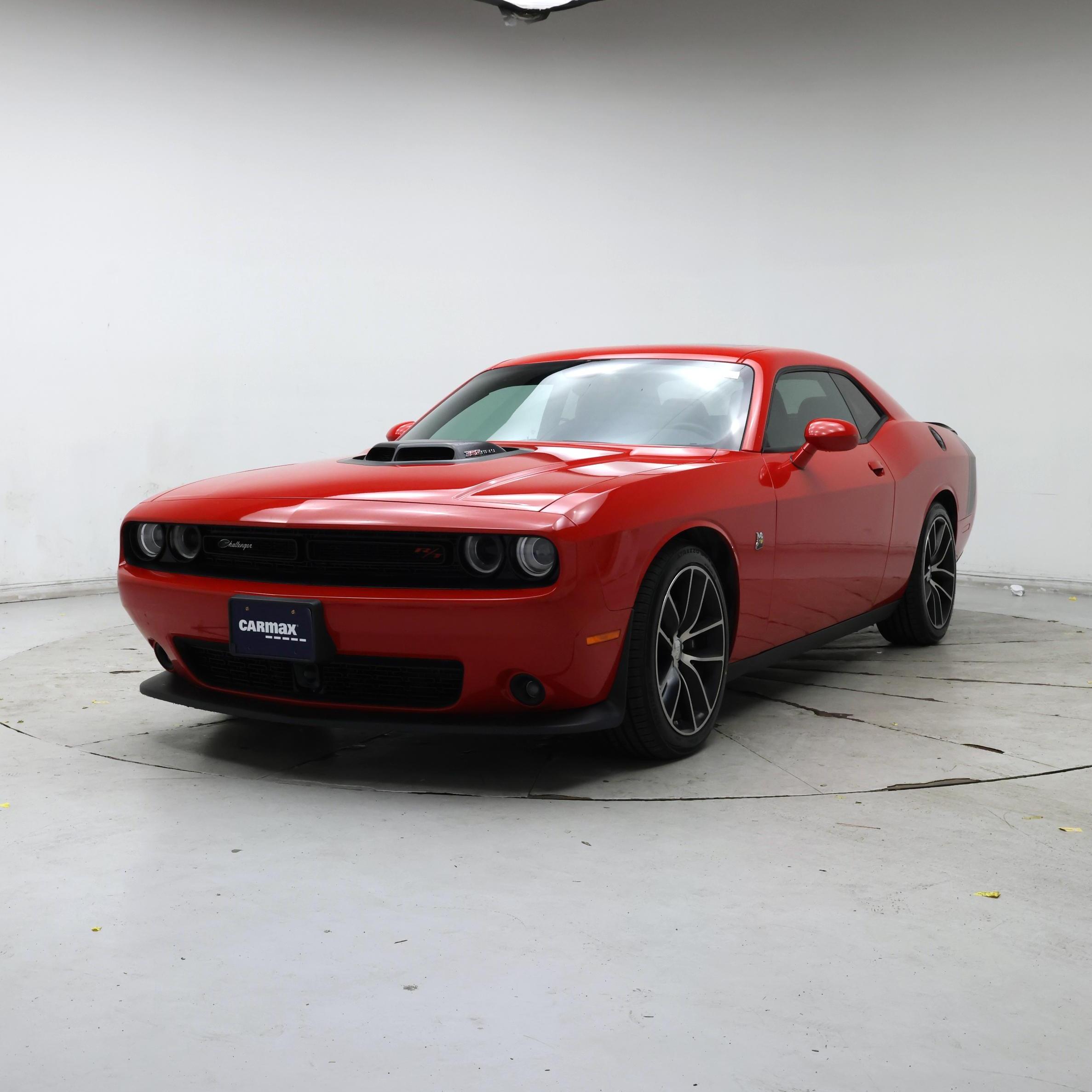 Thumbnail: 2016 Dodge Challenger - 4