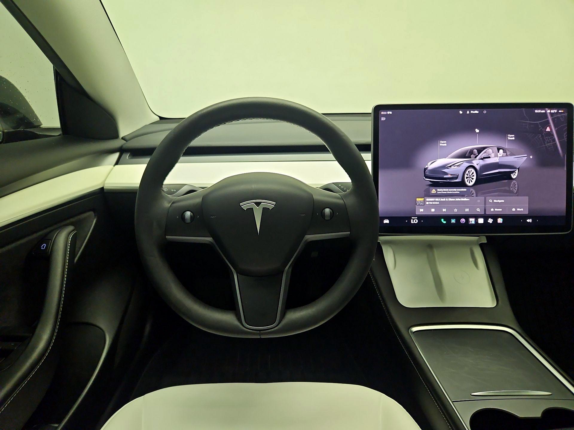Thumbnail: 2023 Tesla Model 3 - 10