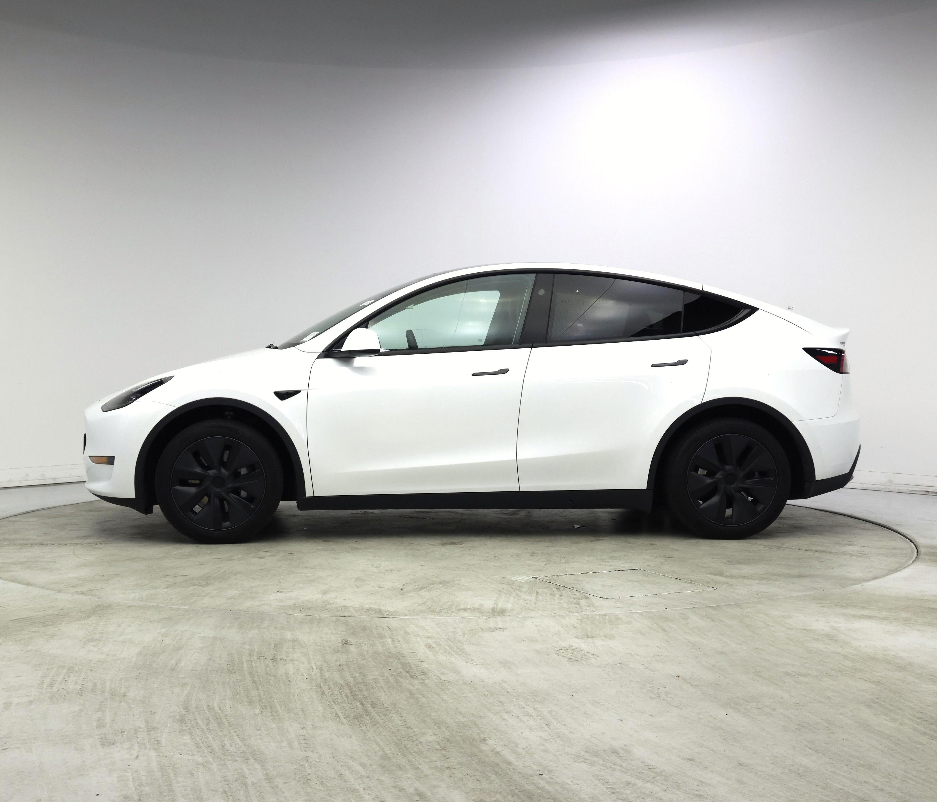 Thumbnail: 2025 Tesla Model Y - 3