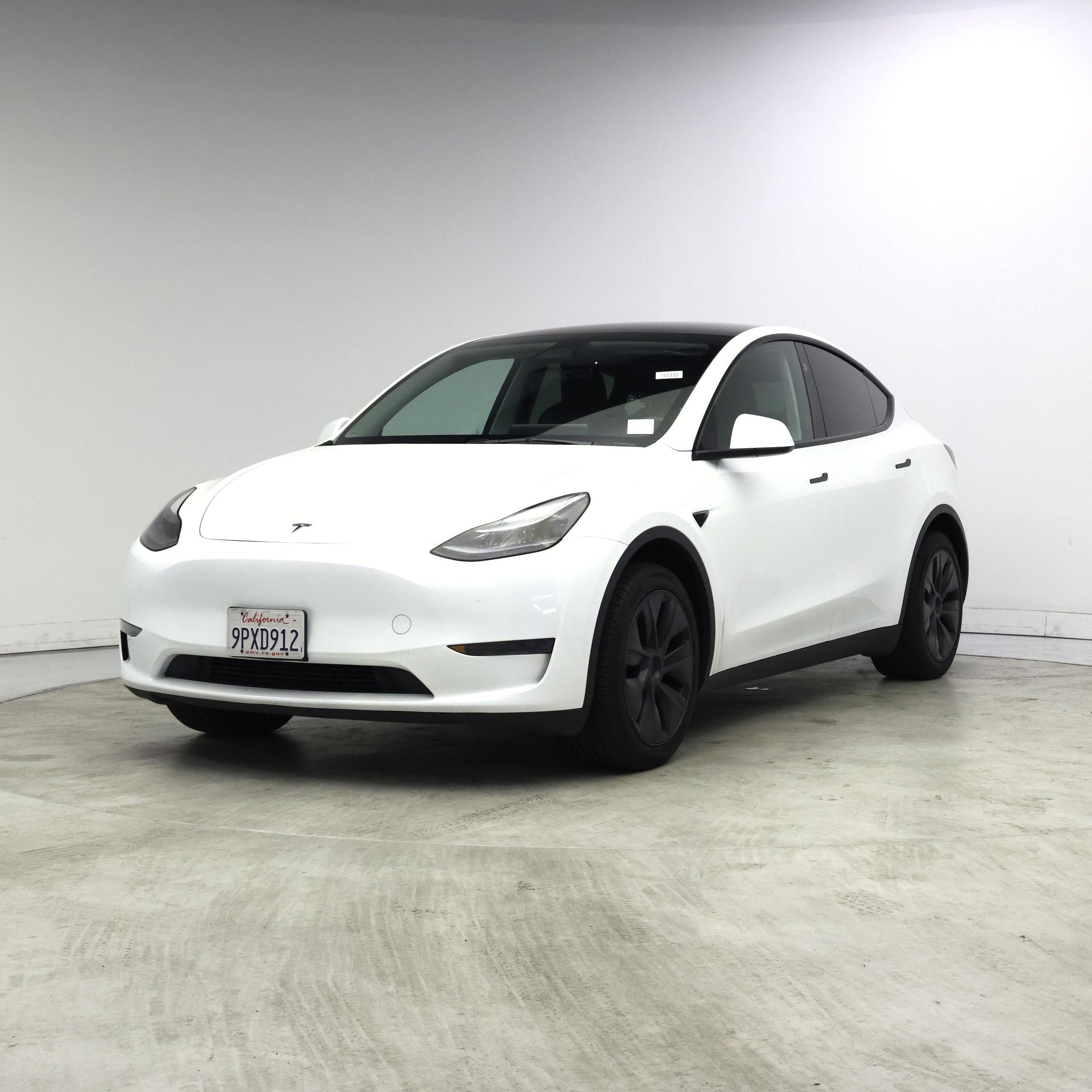 Thumbnail: 2025 Tesla Model Y - 4