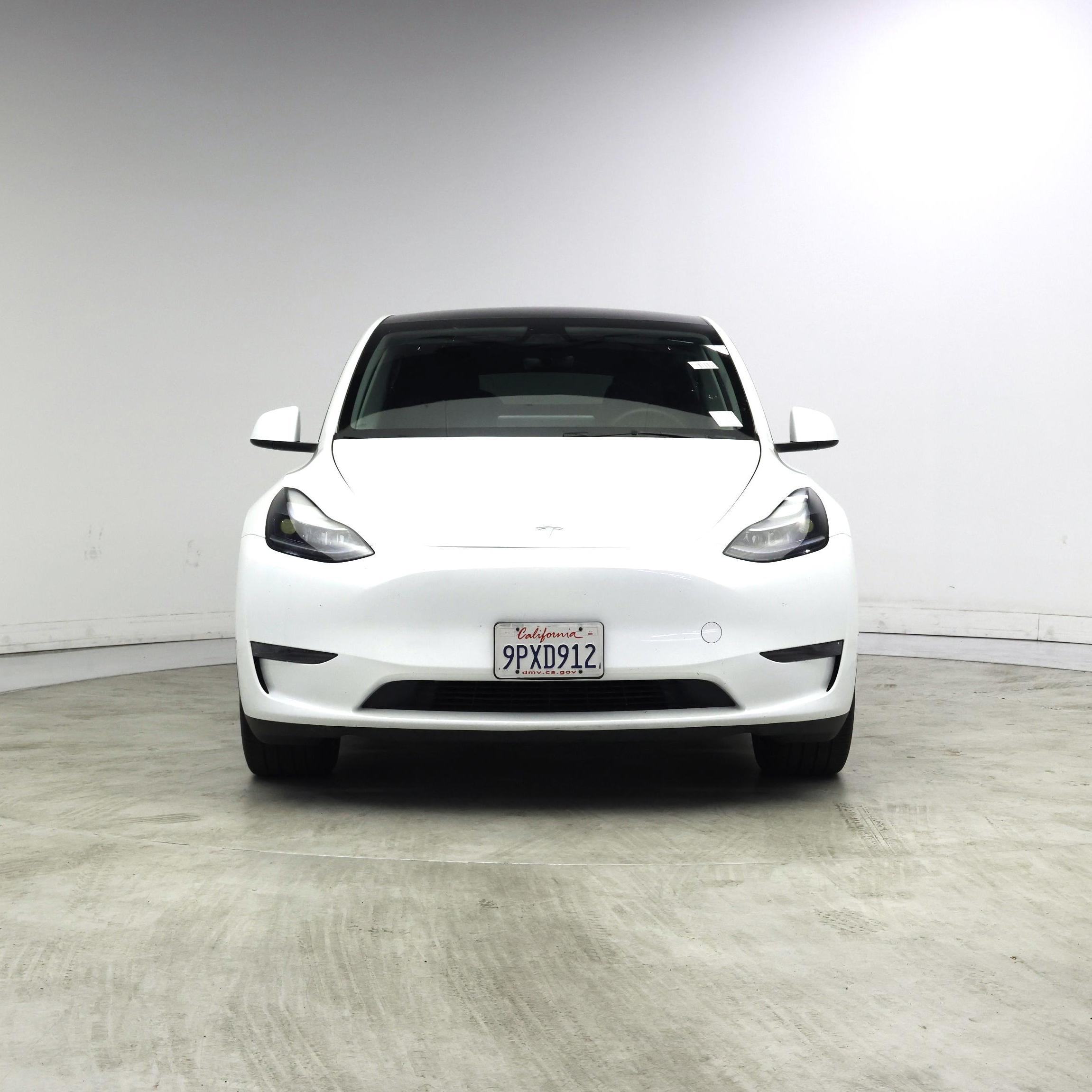 Thumbnail: 2025 Tesla Model Y - 5
