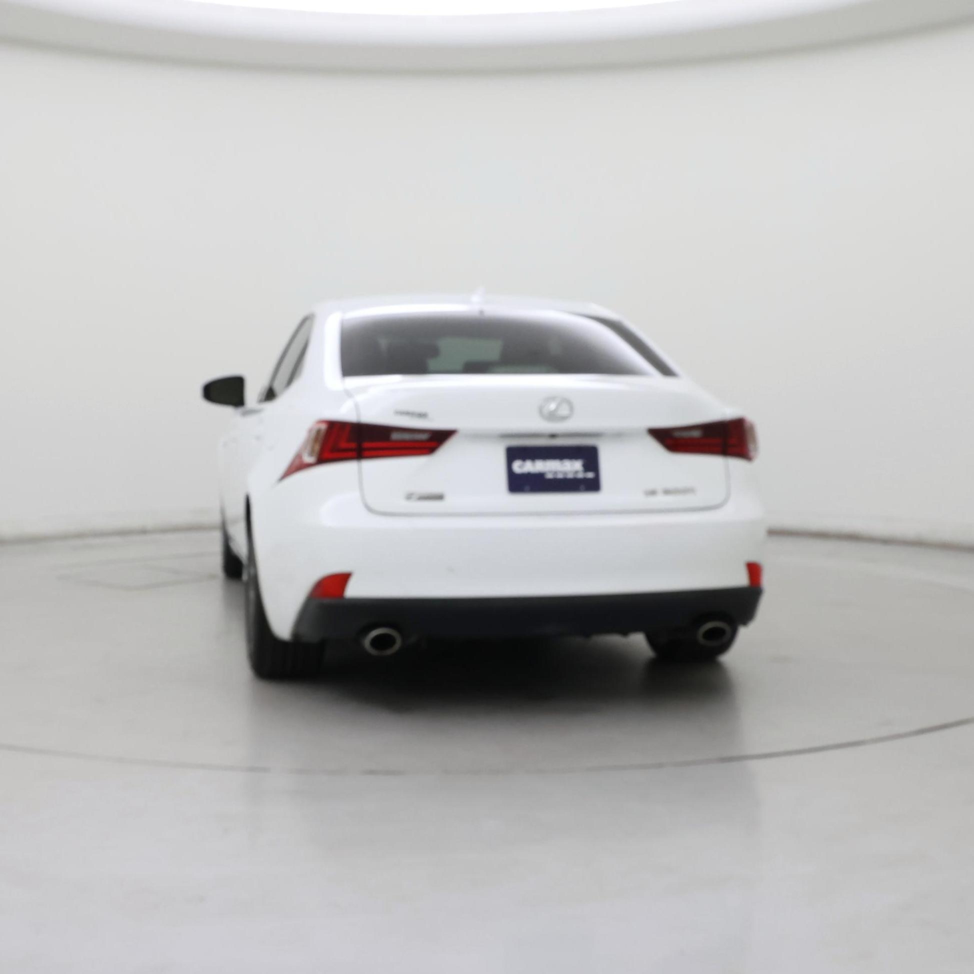Thumbnail: 2016 Lexus IS - 6