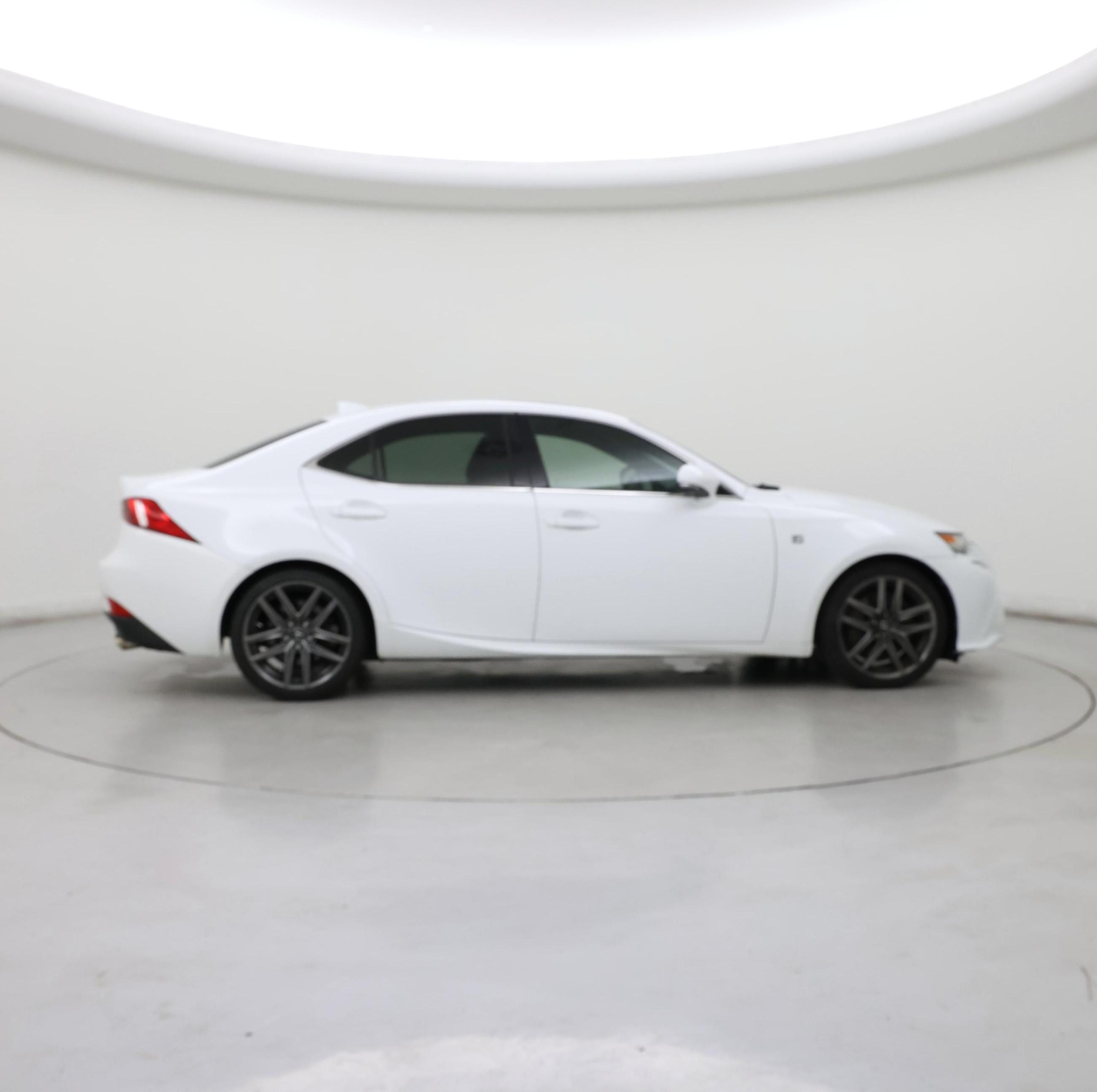 Thumbnail: 2016 Lexus IS - 7