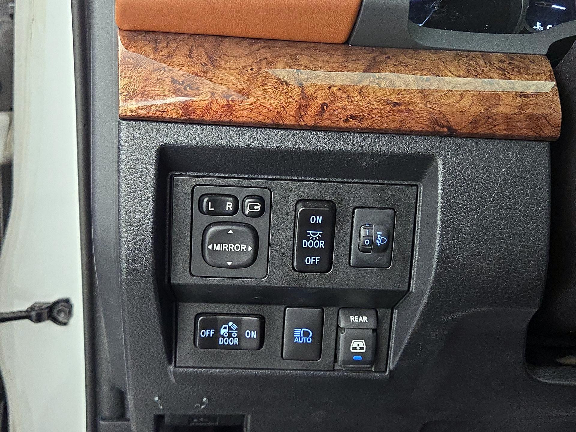 Thumbnail: 2018 Toyota Tundra - 13