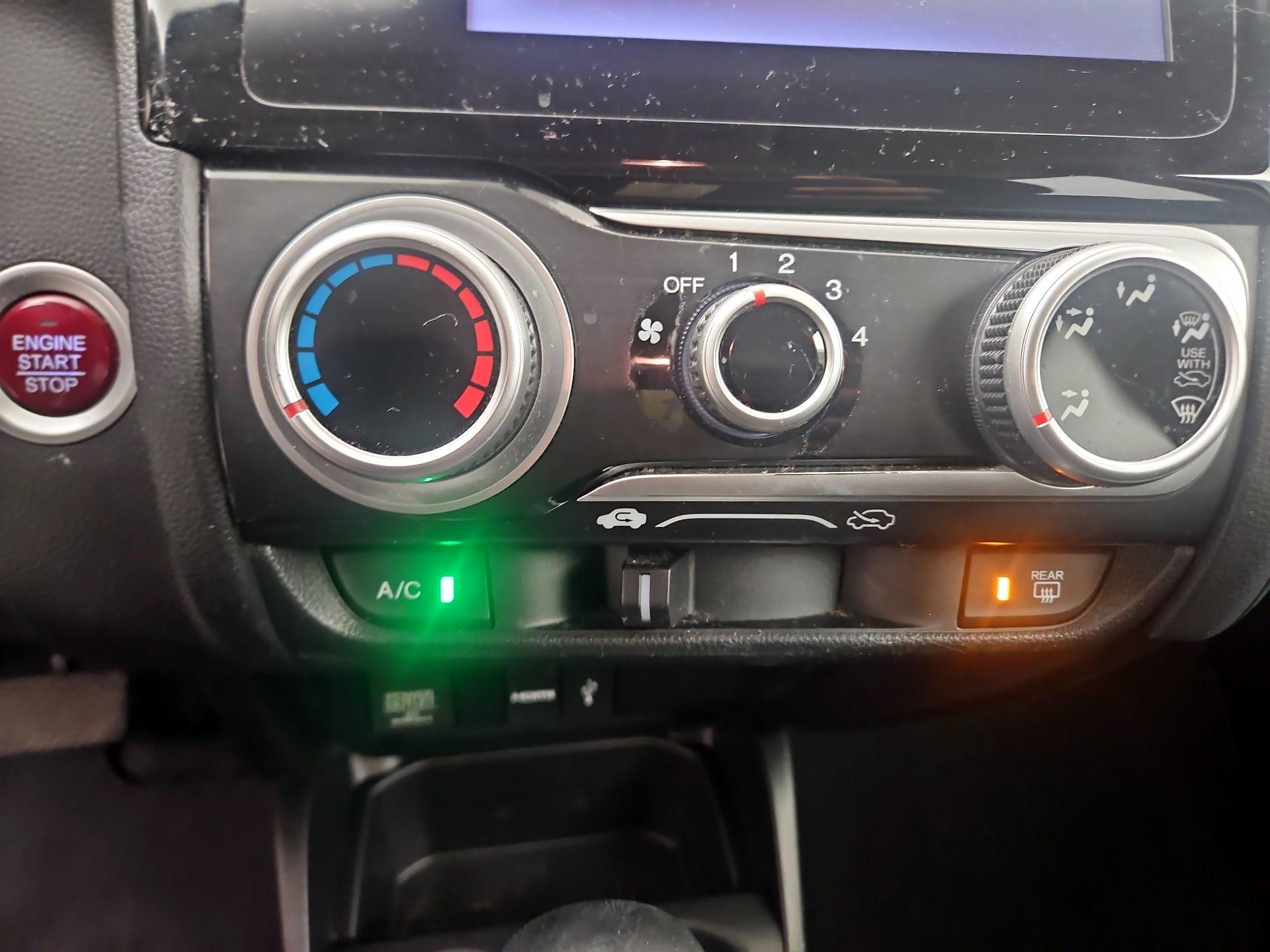 Thumbnail: 2015 Honda Fit - 16