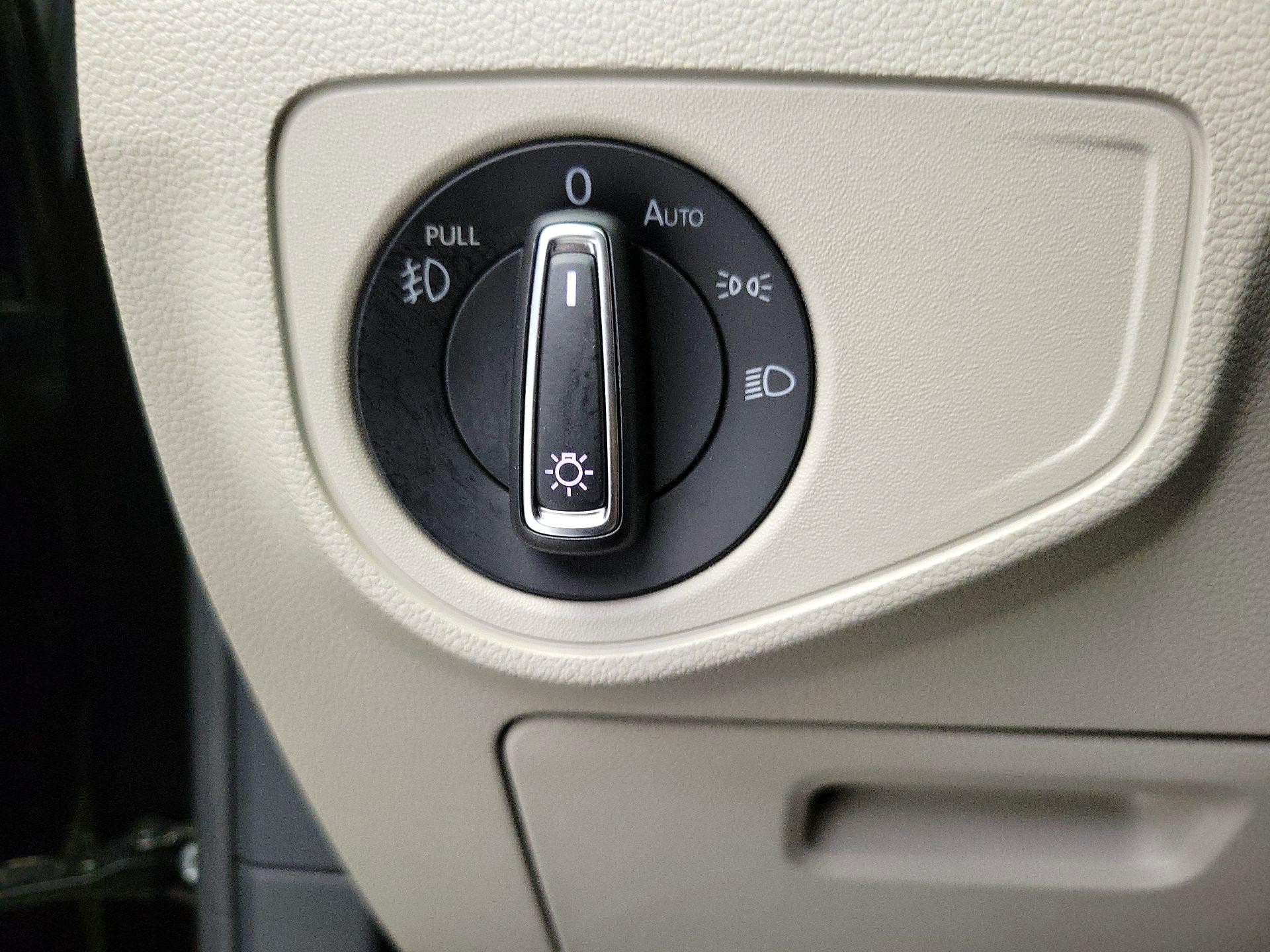 Thumbnail: 2019 Volkswagen Atlas - 13