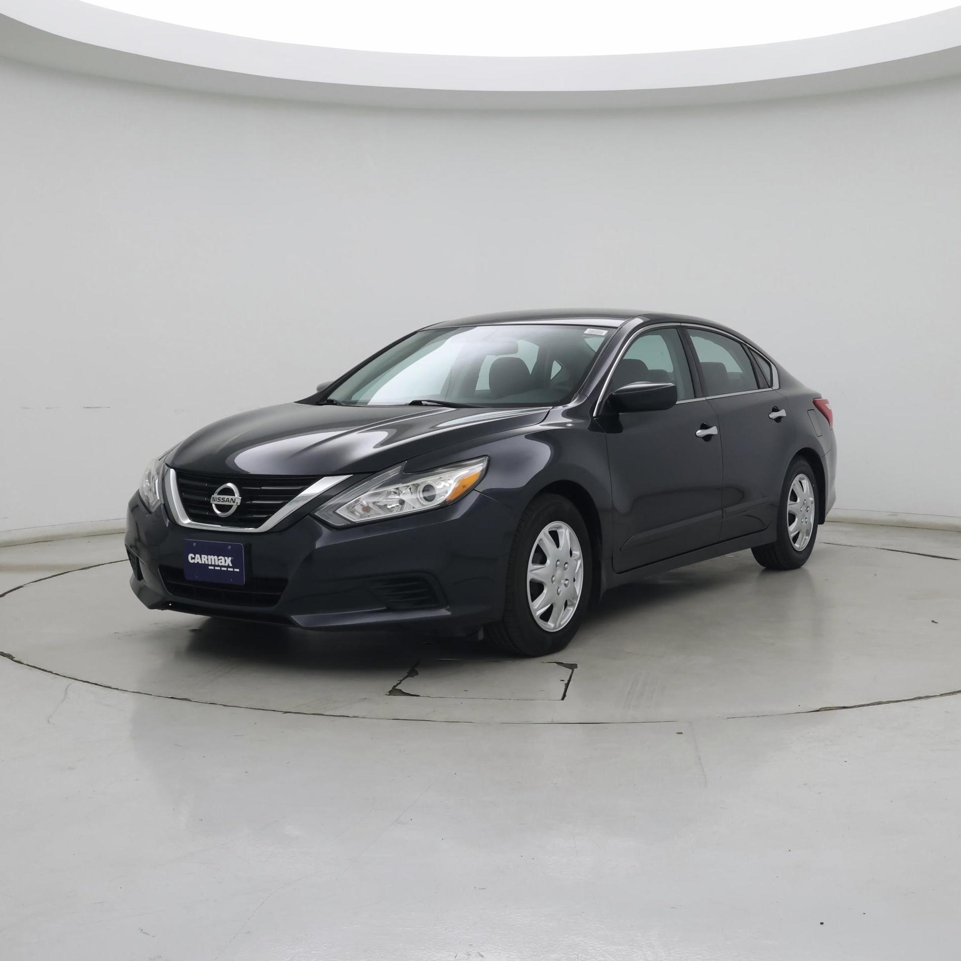 Thumbnail: 2017 Nissan Altima - 4
