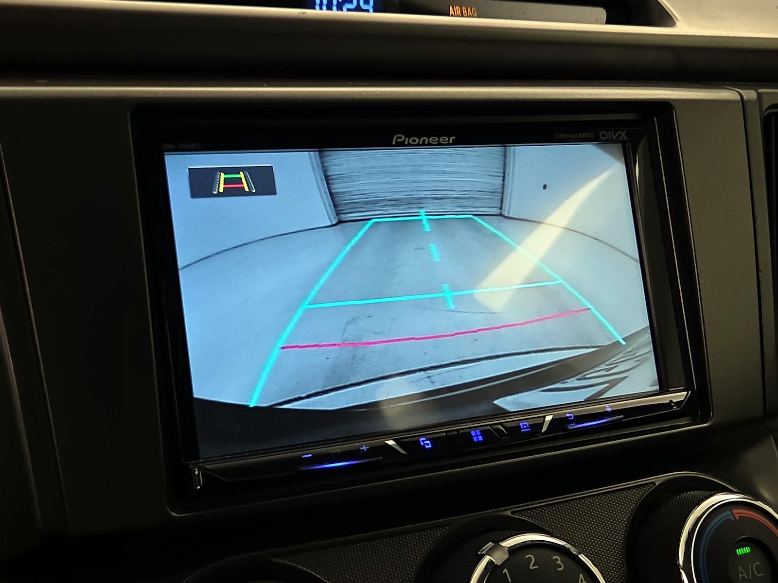 2014 Toyota RAV4 LE - Photo 15