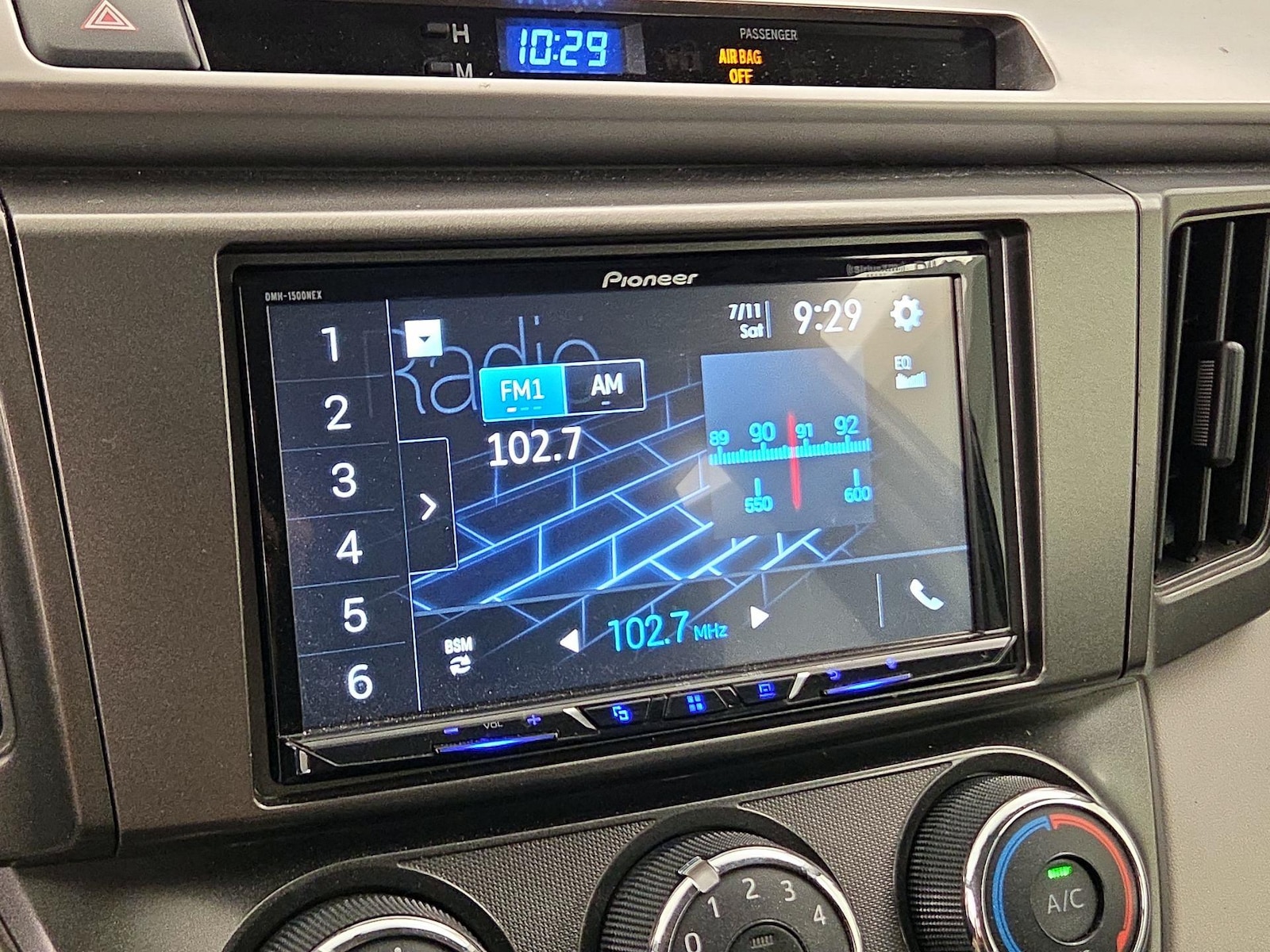 2014 Toyota RAV4 LE - Photo 16