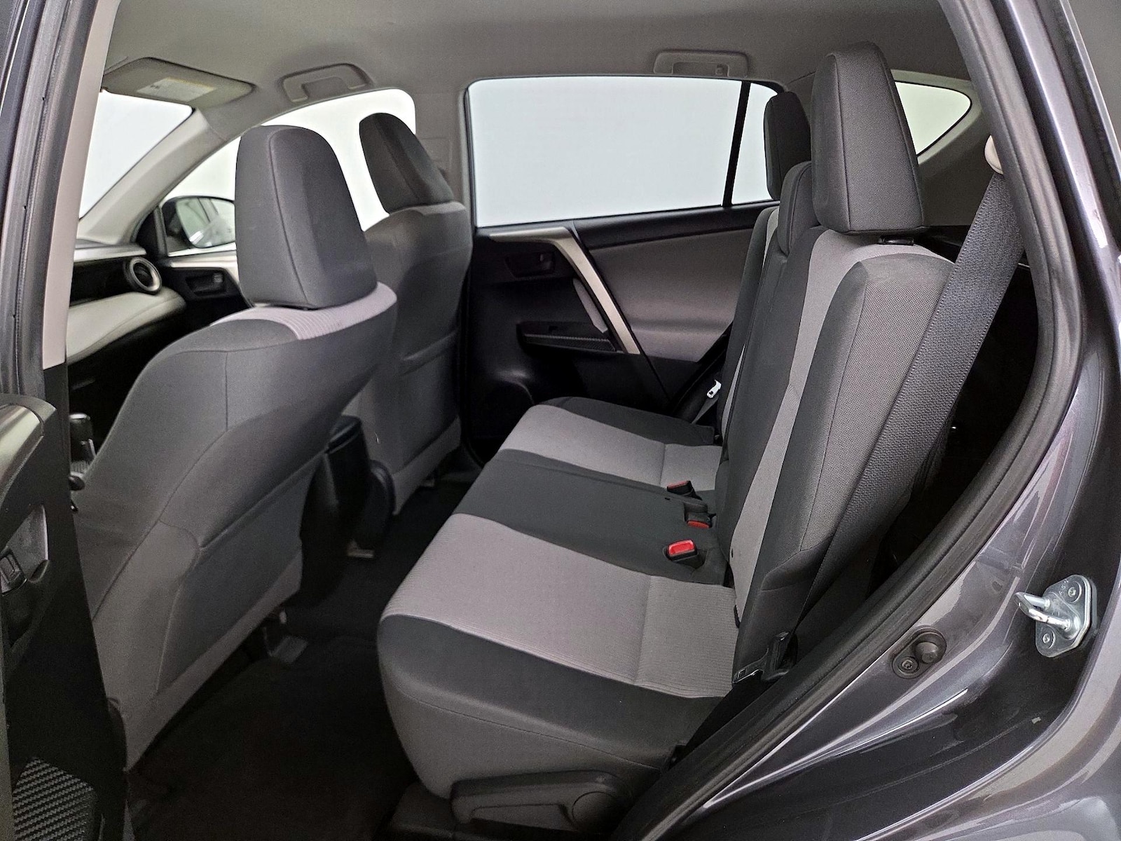 2014 Toyota RAV4 LE - Photo 20
