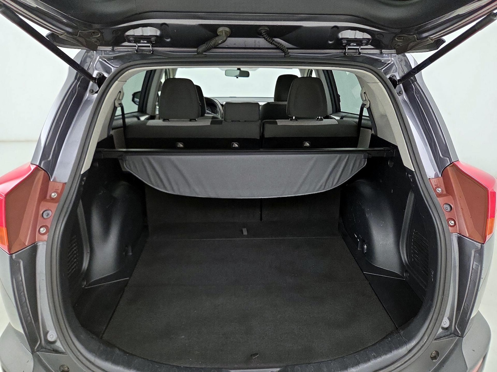 2014 Toyota RAV4 LE - Photo 21