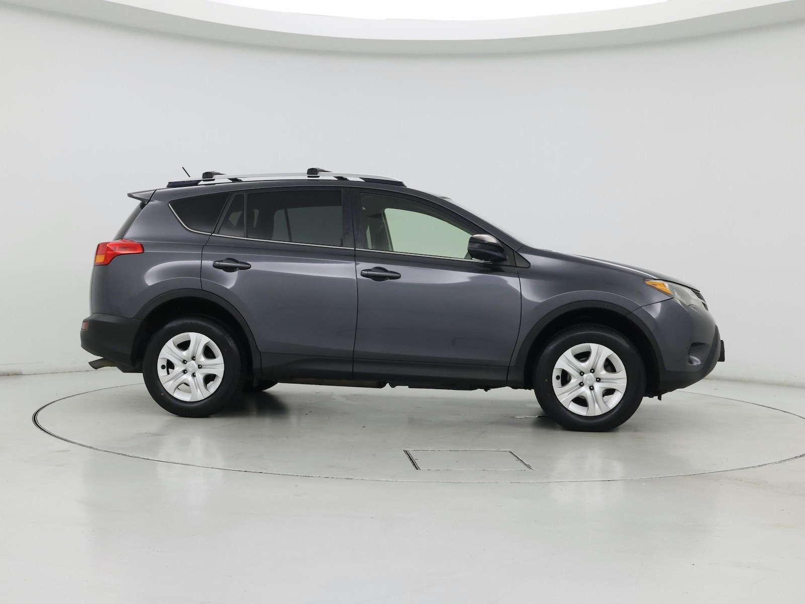 2014 Toyota RAV4 LE - Photo 8