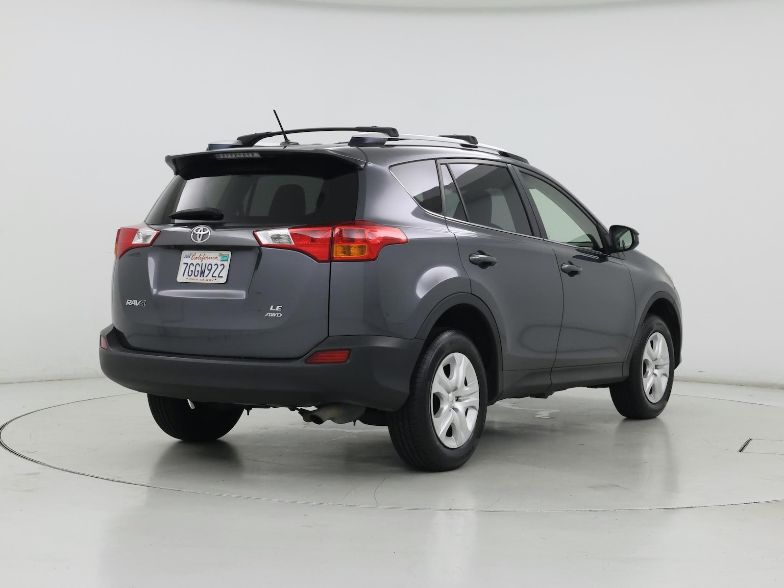 2014 Toyota RAV4 LE - Photo 9