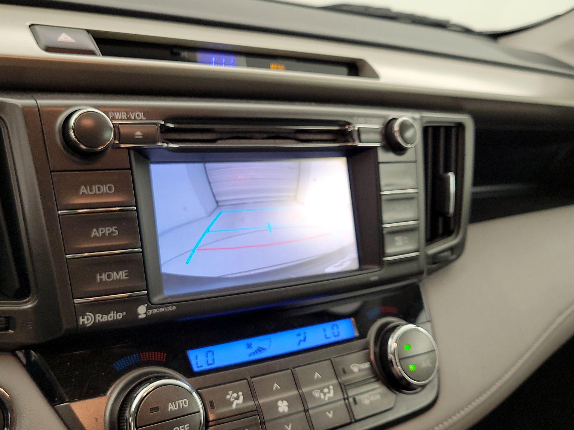 Thumbnail: 2015 Toyota RAV4 - 14
