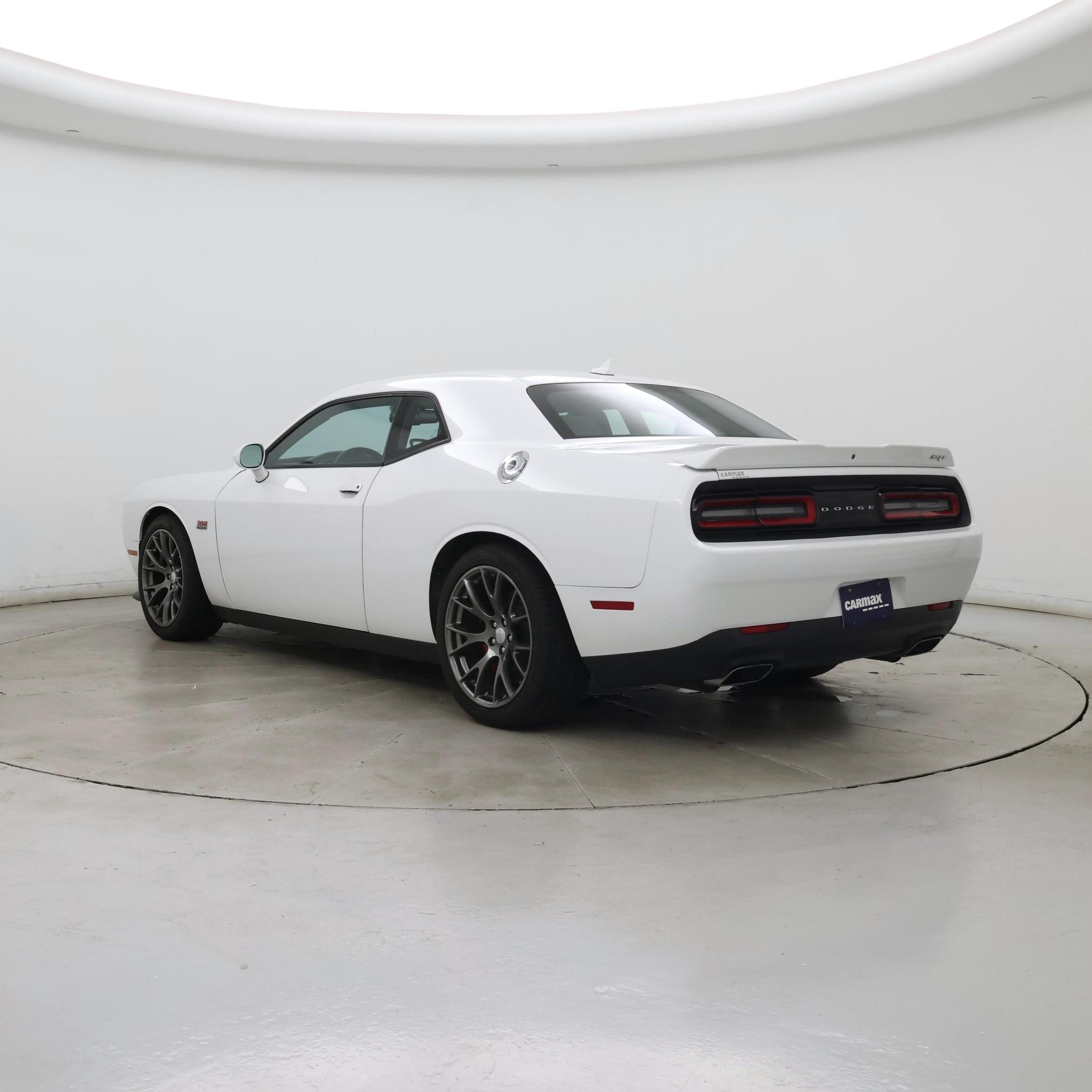 Thumbnail: 2016 Dodge Challenger - 2