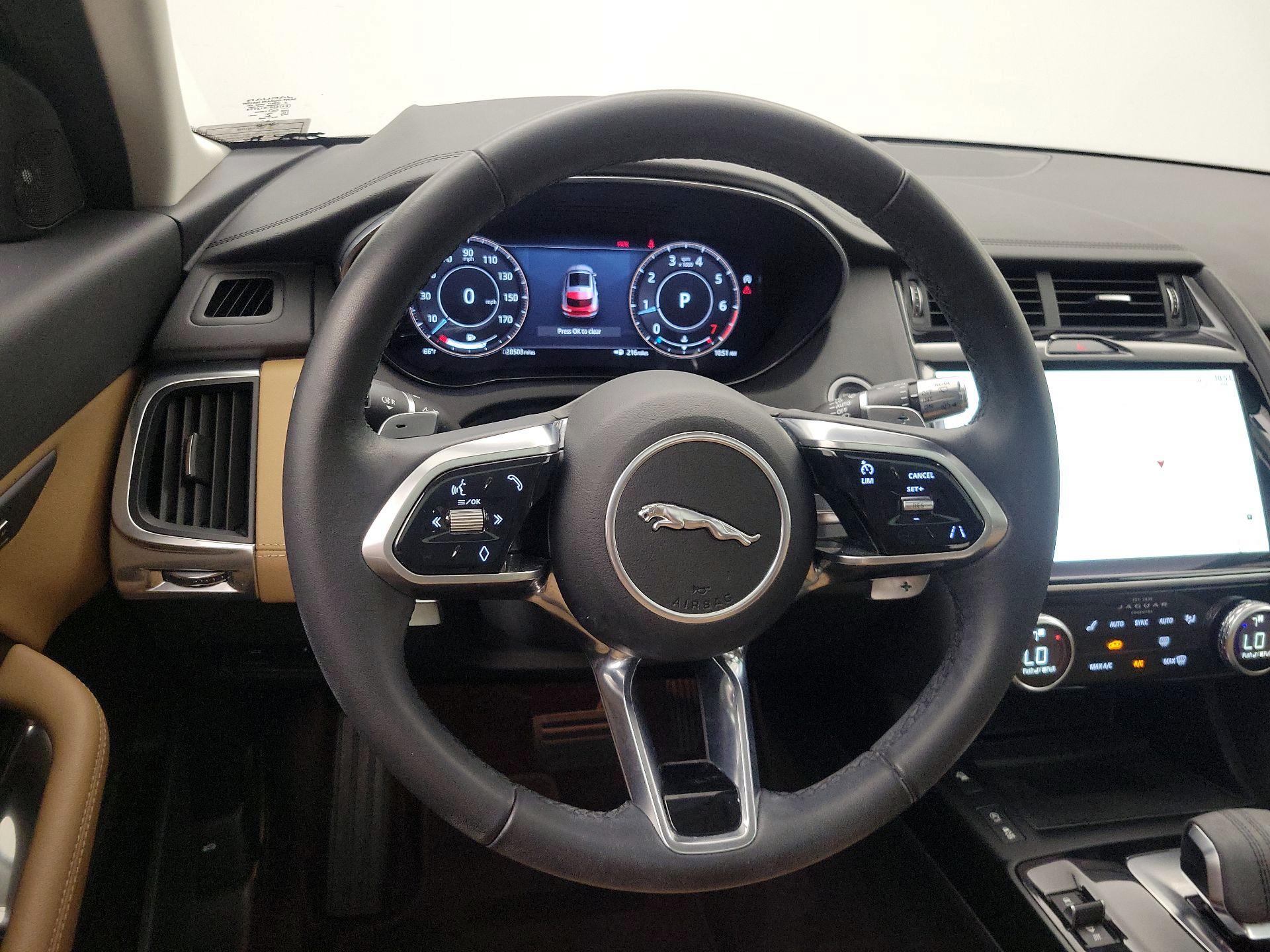 Thumbnail: 2021 Jaguar E-Pace - 10