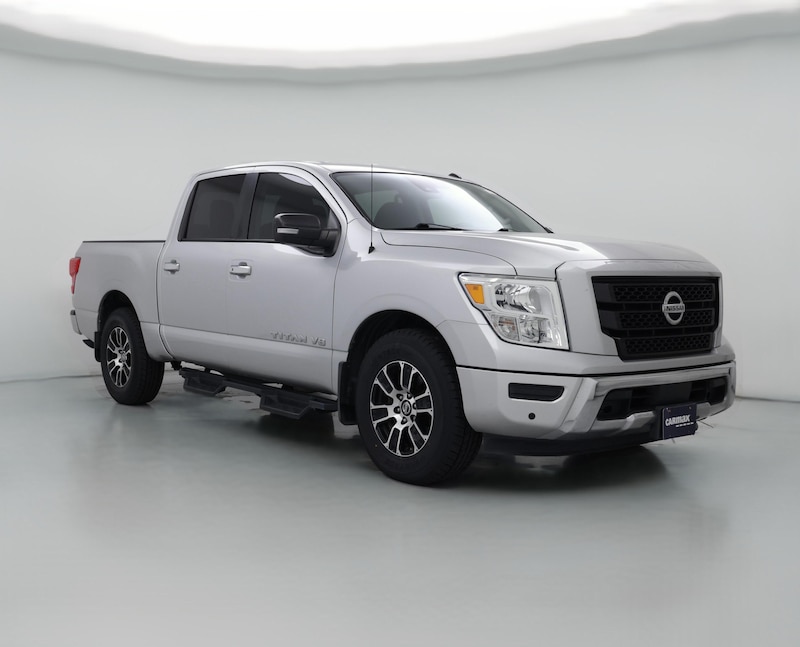 2020 Nissan Titan SV