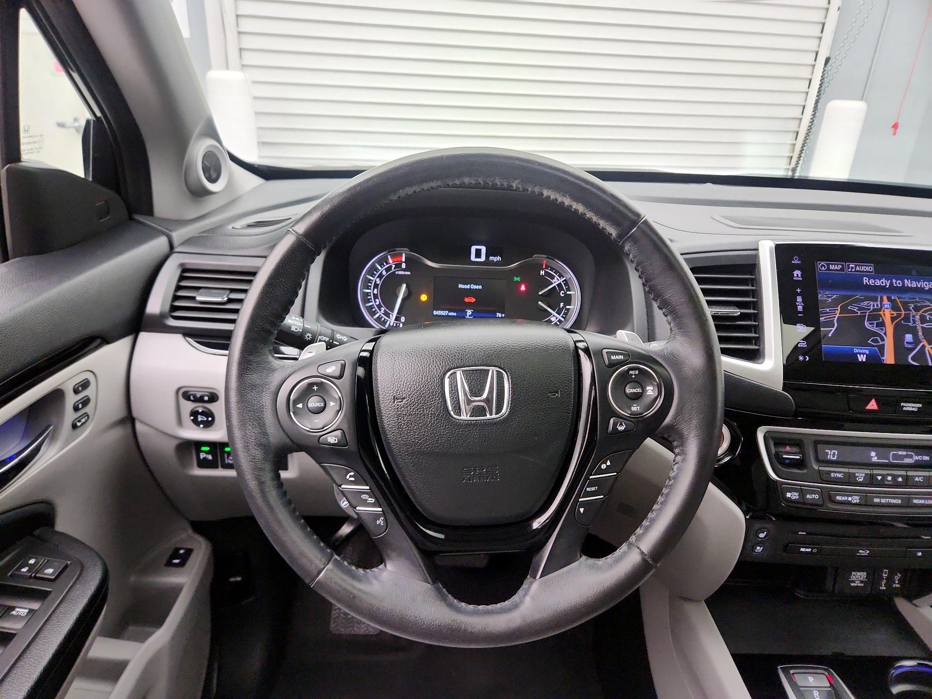 Thumbnail: 2018 Honda Pilot - 10