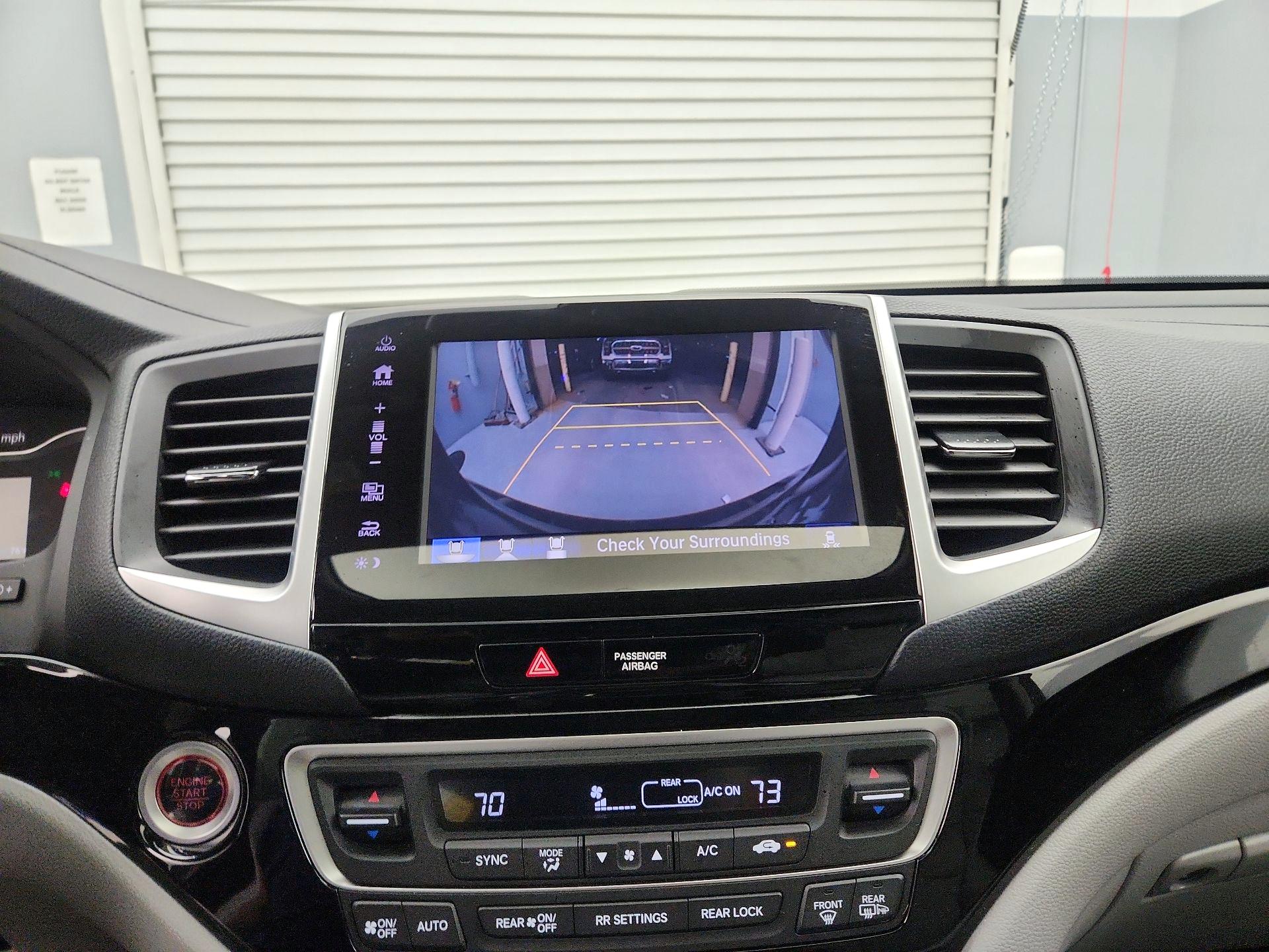 Thumbnail: 2018 Honda Pilot - 15