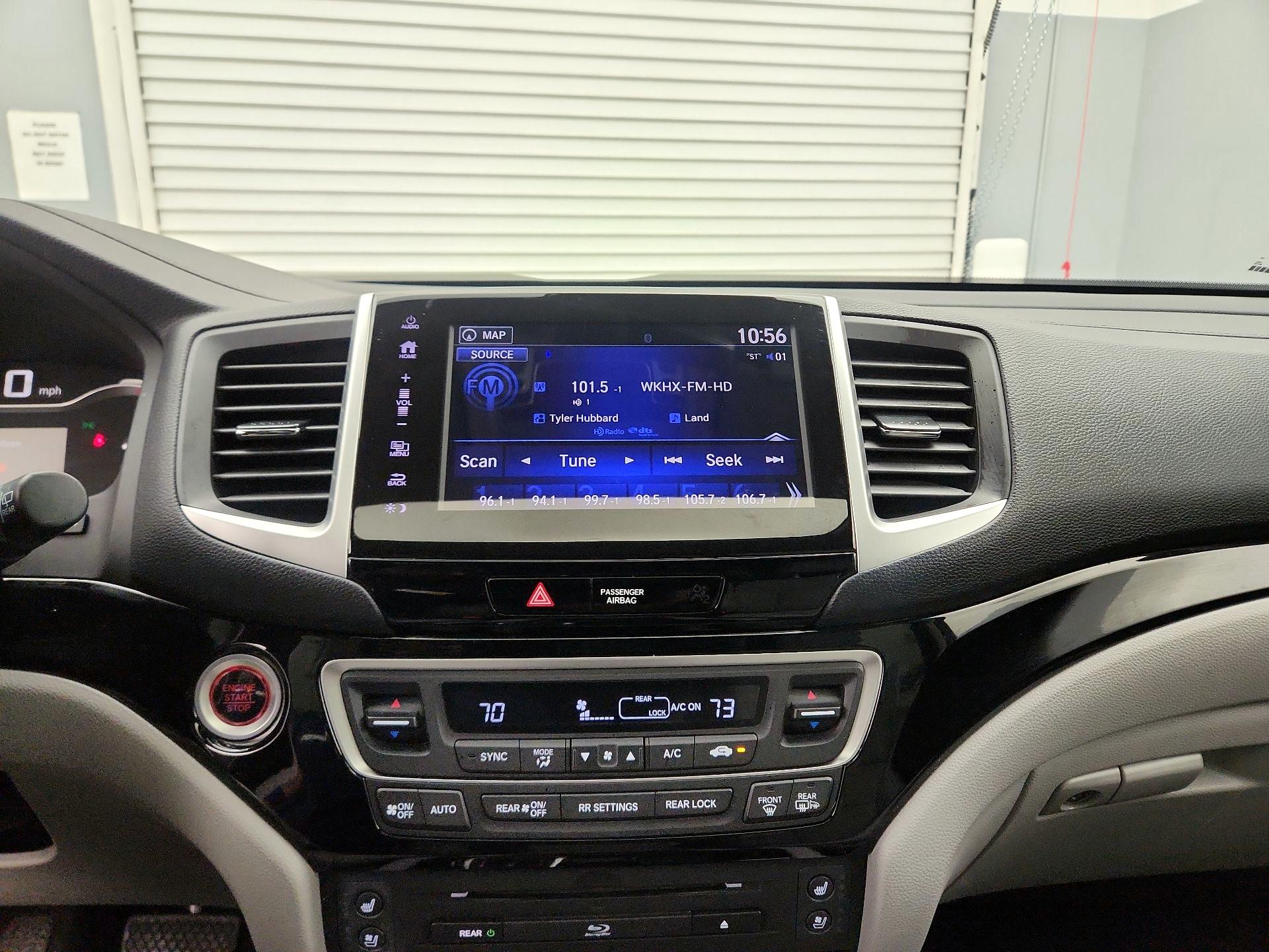 Thumbnail: 2018 Honda Pilot - 16