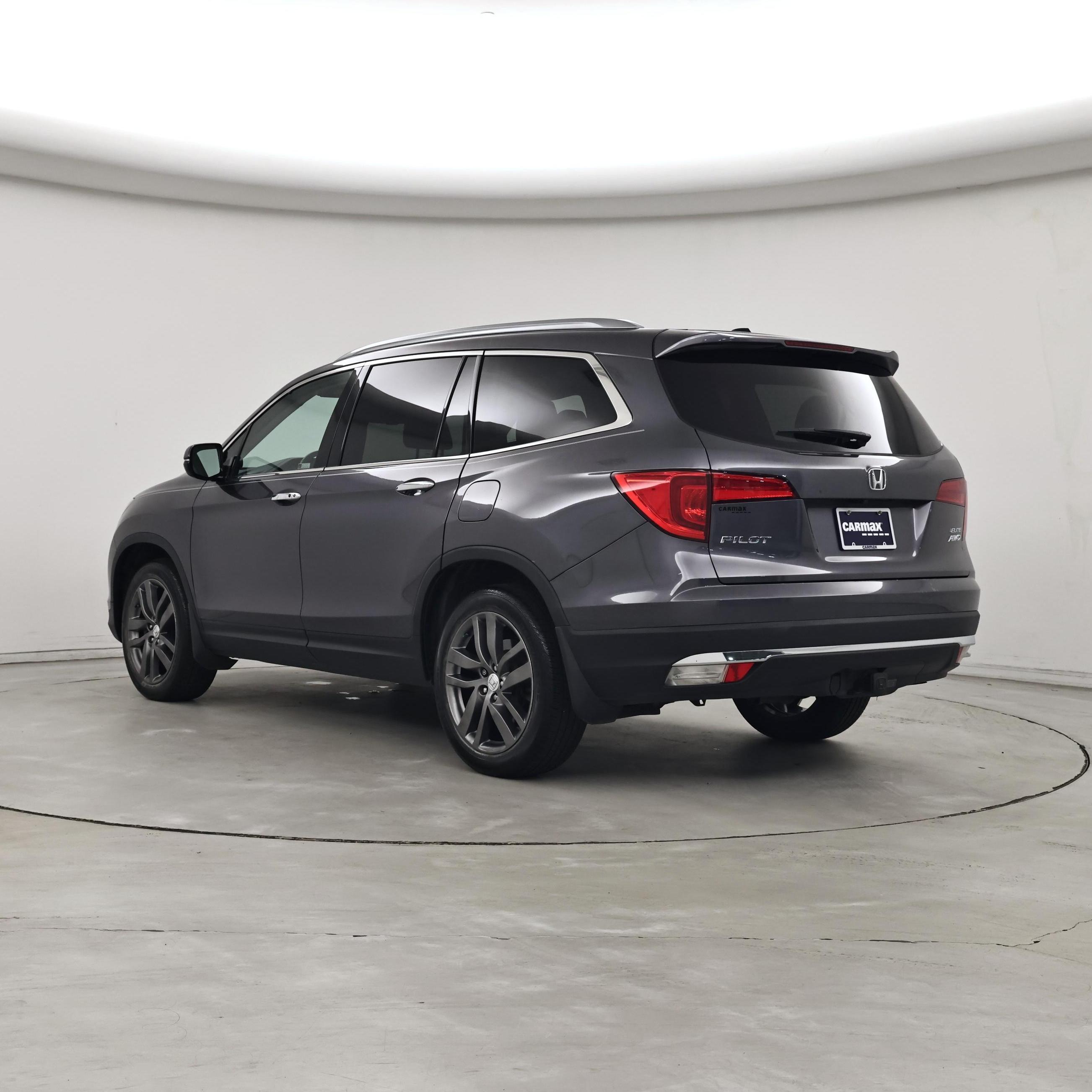 Thumbnail: 2018 Honda Pilot - 2