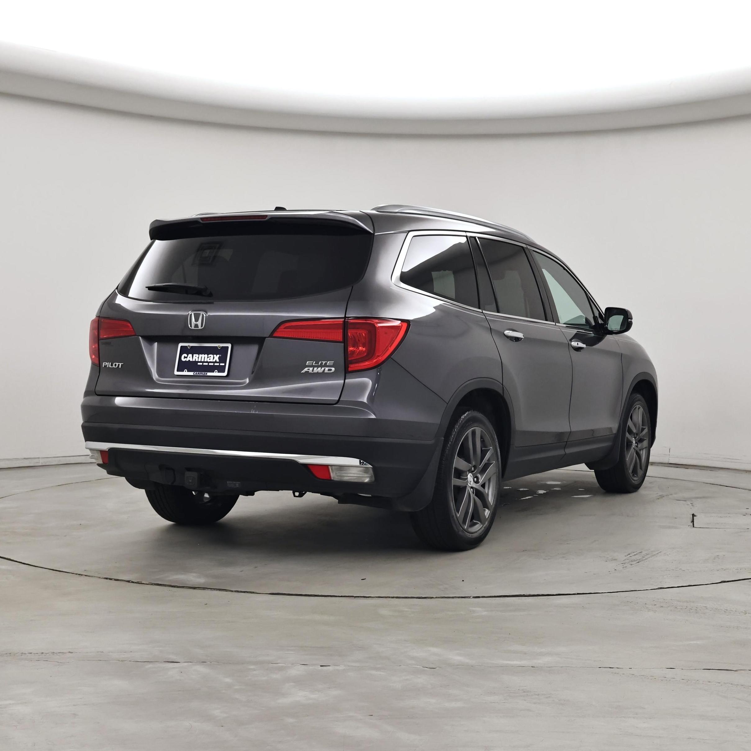 Thumbnail: 2018 Honda Pilot - 8