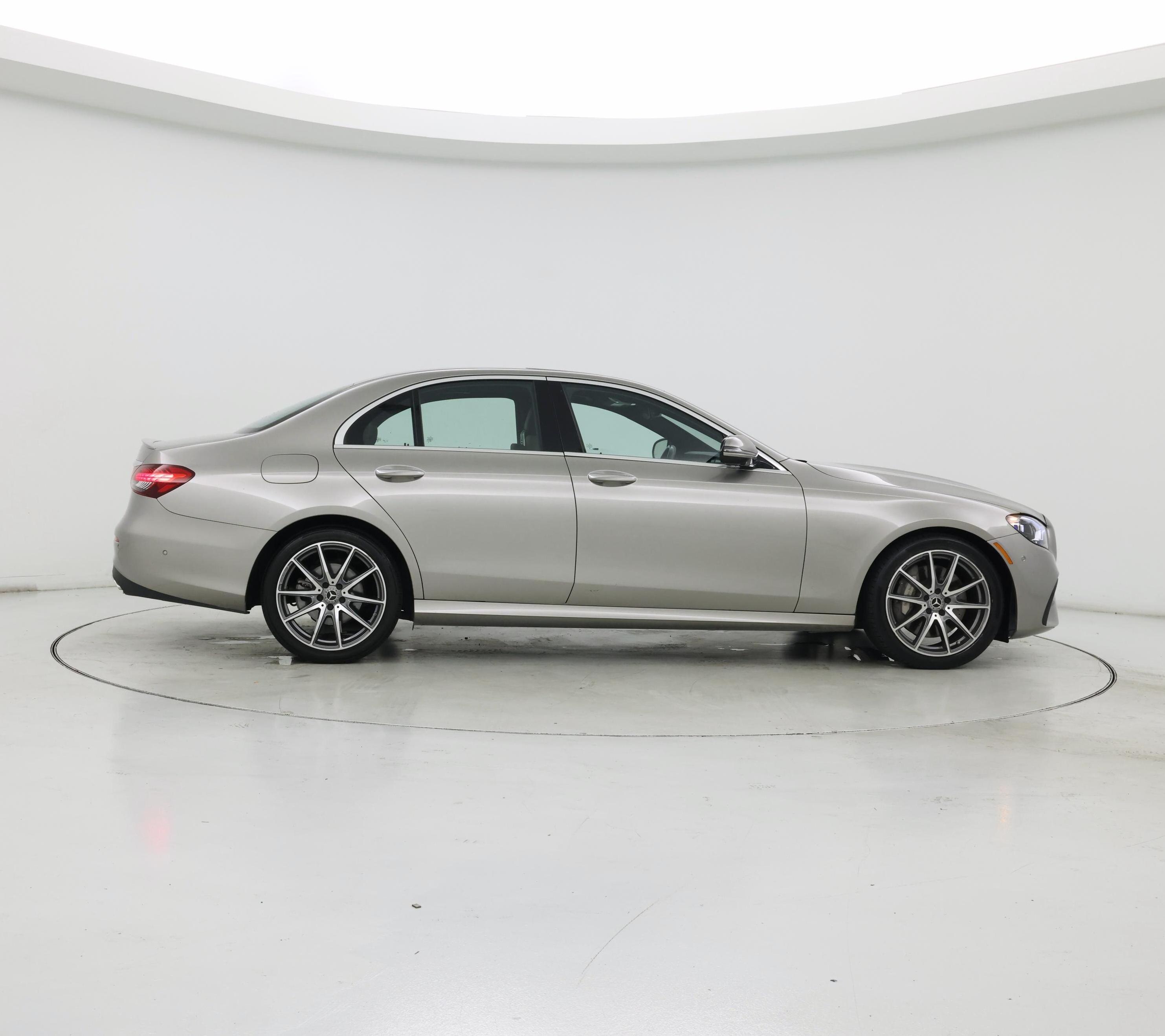 Thumbnail: 2023 Mercedes-Benz E-Class - 7