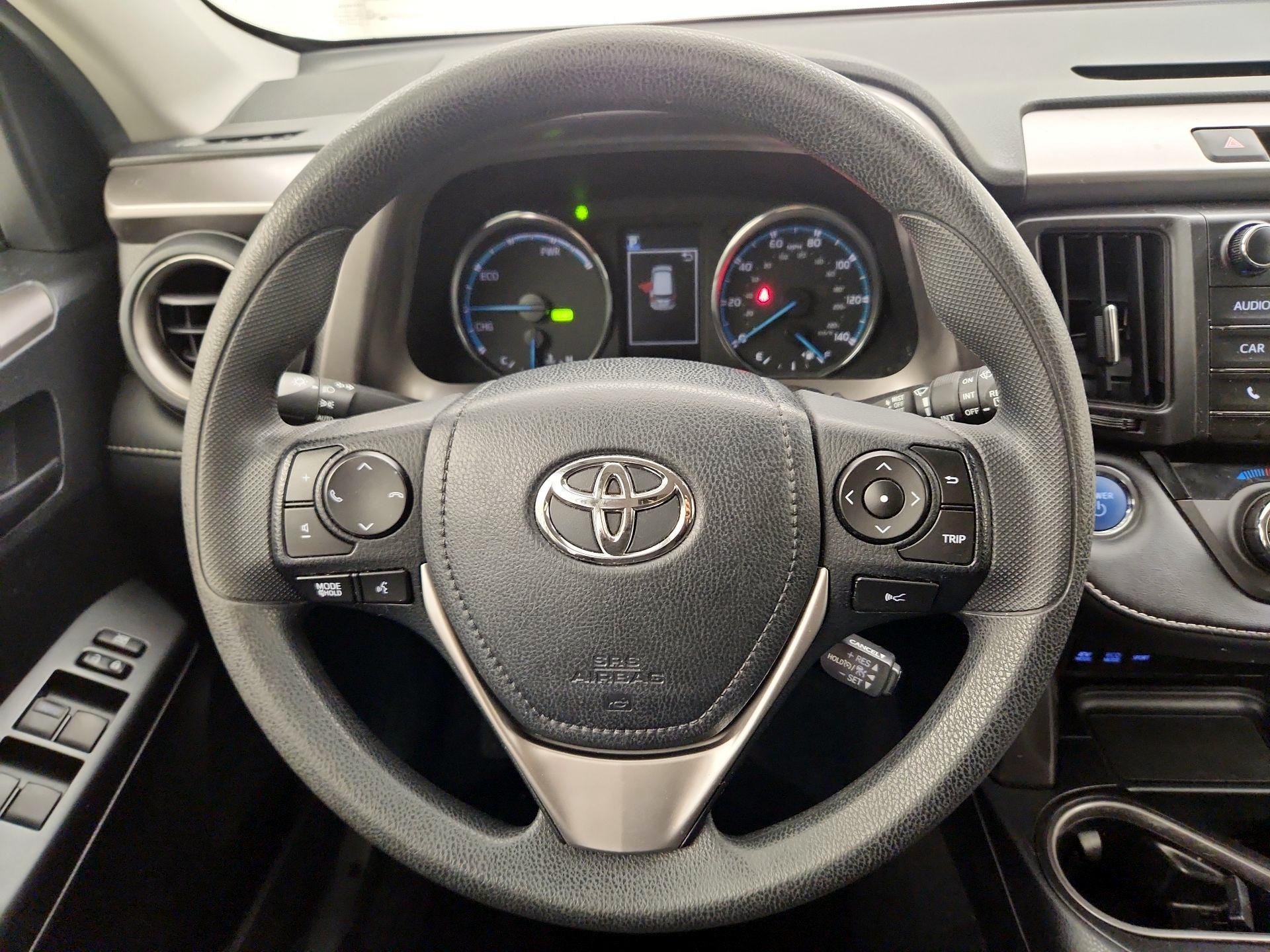 Thumbnail: 2018 Toyota RAV4 - 10