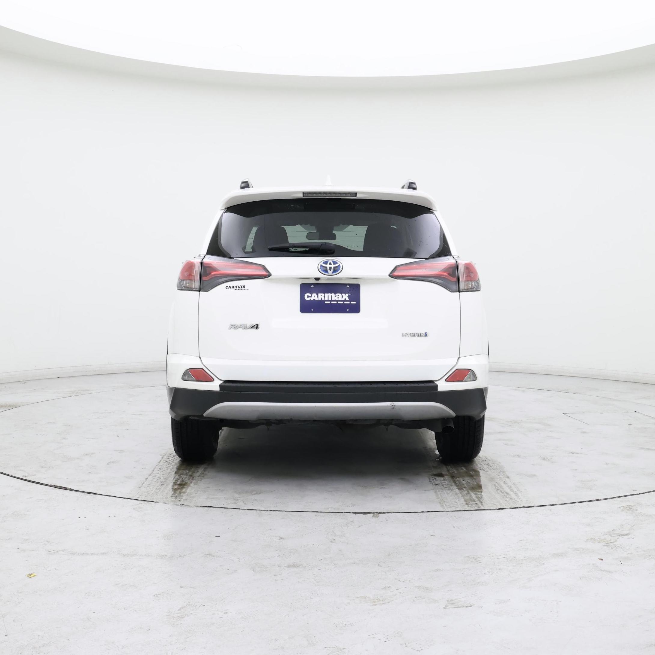 Thumbnail: 2018 Toyota RAV4 - 6