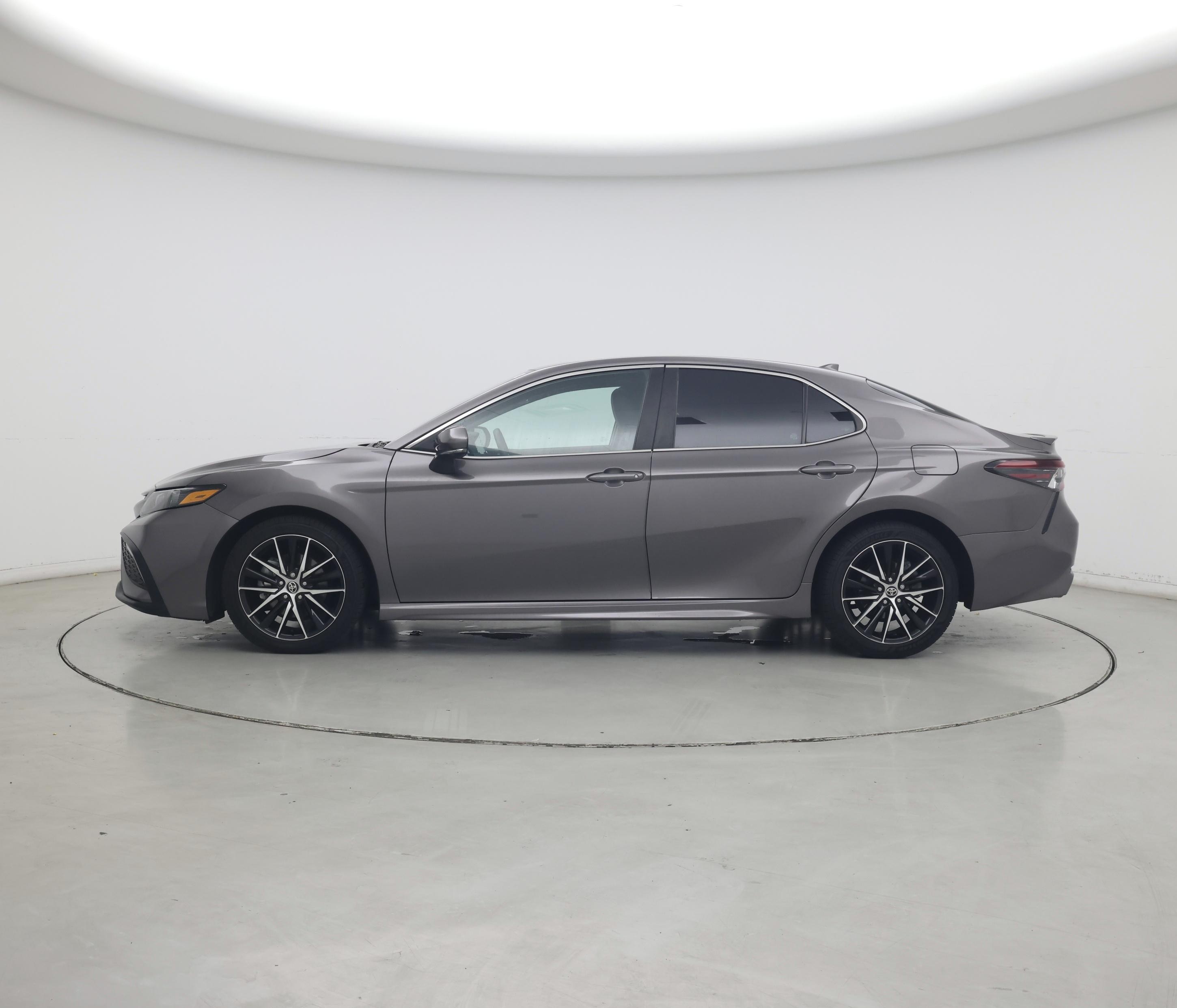 Thumbnail: 2024 Toyota Camry - 3