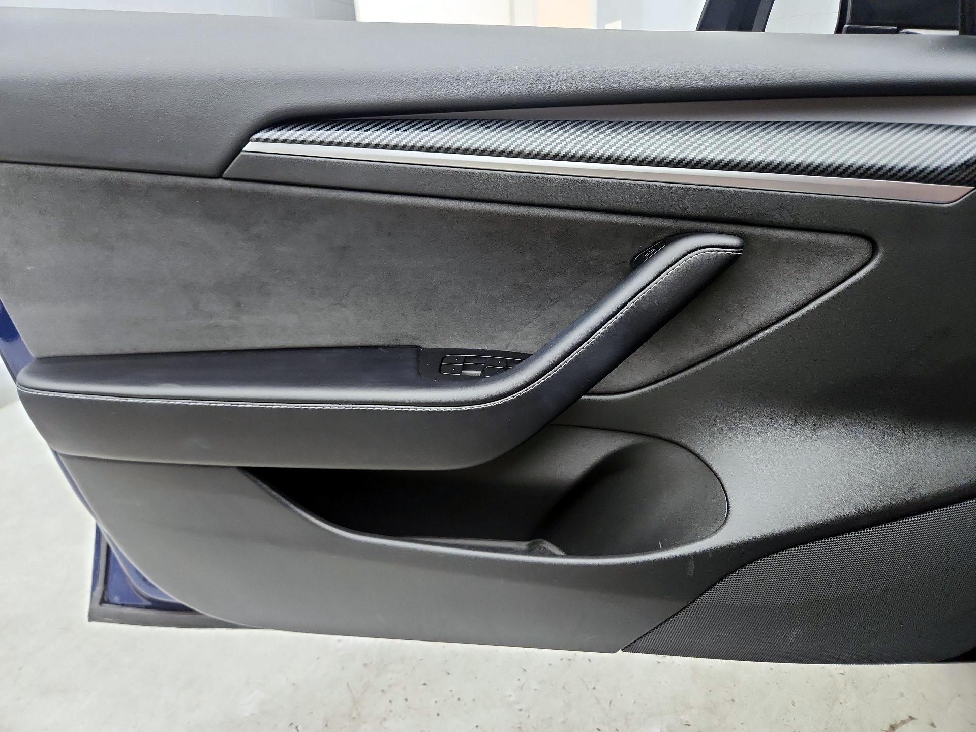 Thumbnail: 2022 Tesla Model 3 - 12