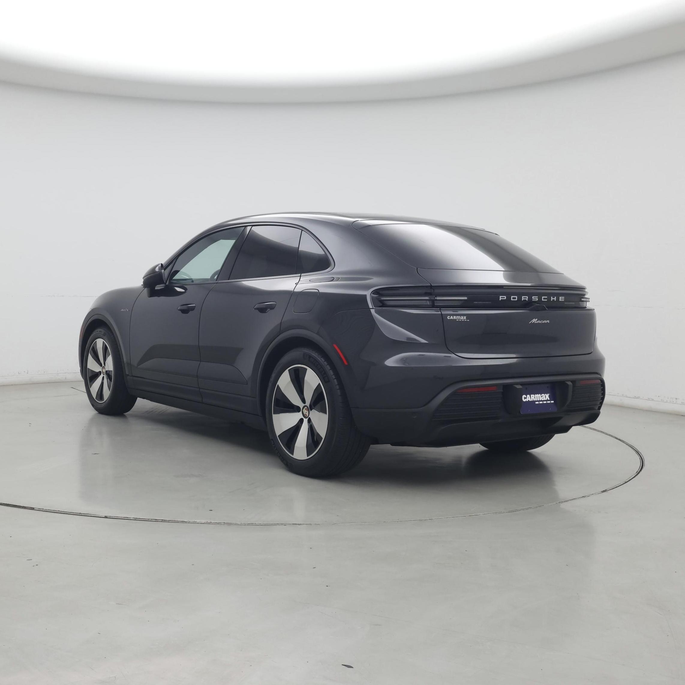 Thumbnail: 2025 Porsche Macan - 2