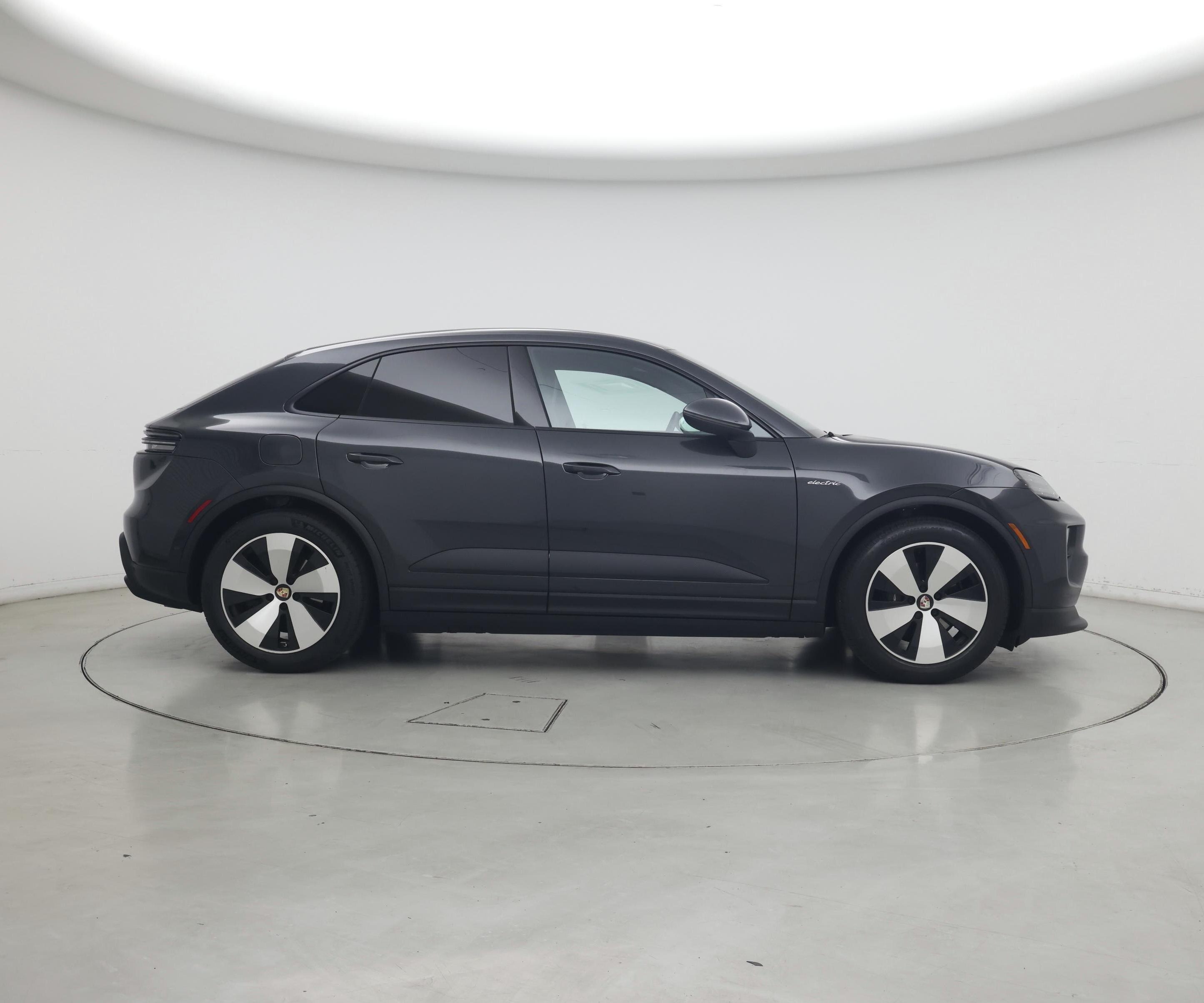 Thumbnail: 2025 Porsche Macan - 7
