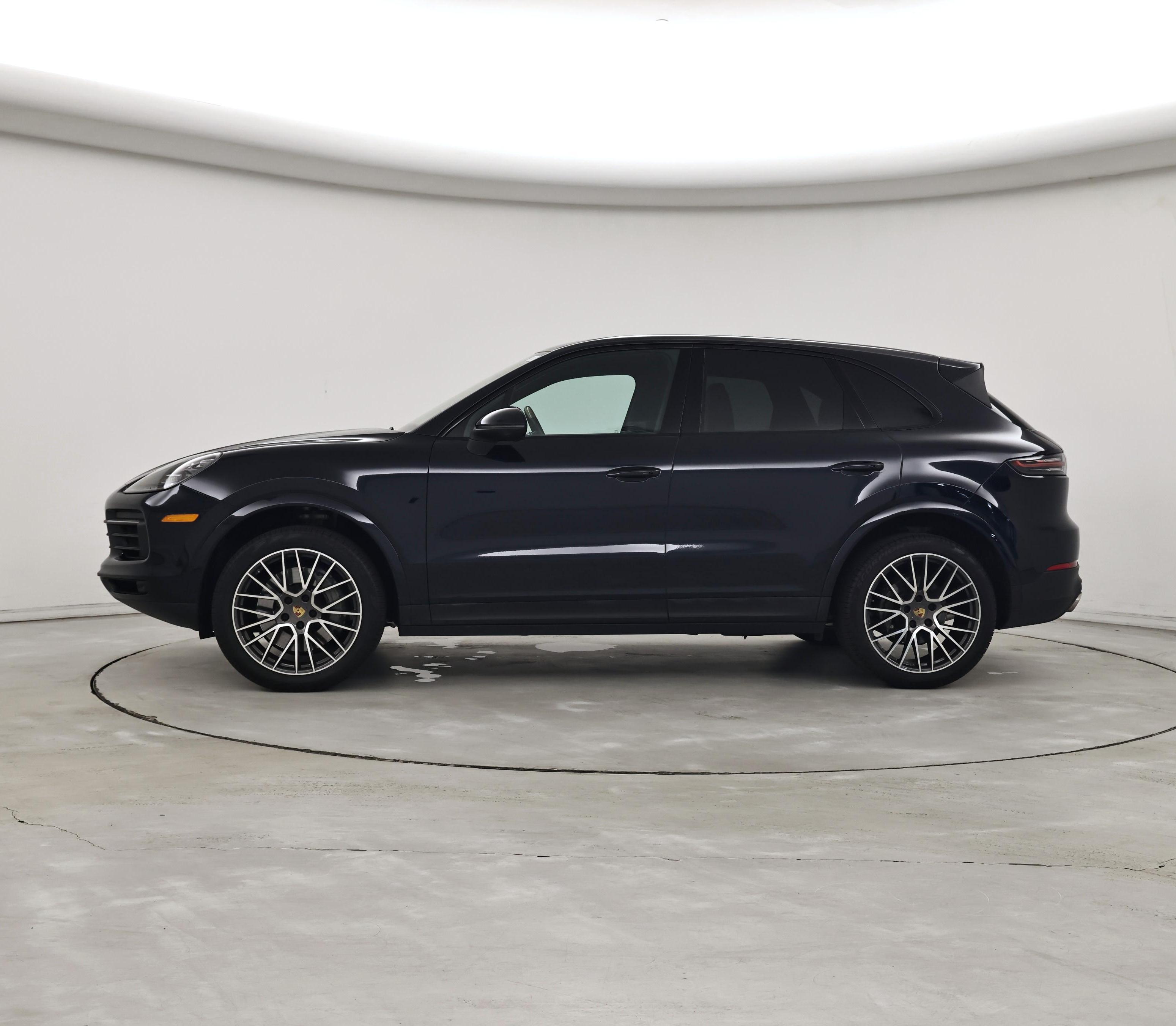 Thumbnail: 2022 Porsche Cayenne - 3