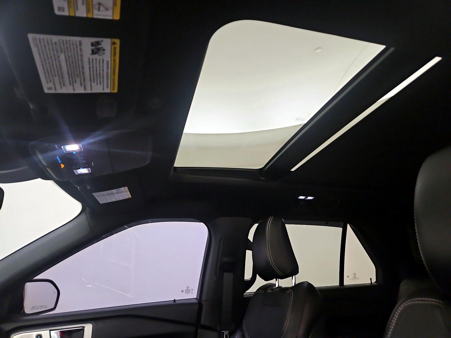Thumbnail: 2020 Ford Explorer - 20