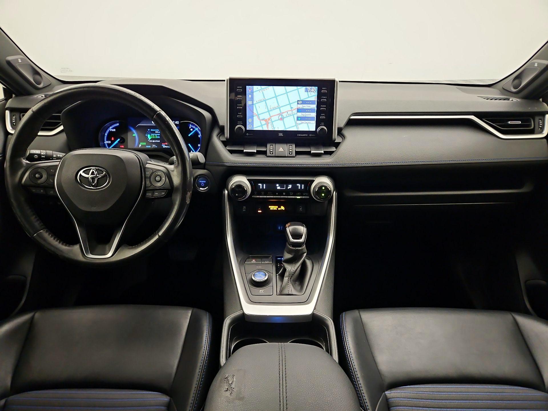 Thumbnail: 2019 Toyota RAV4 - 9