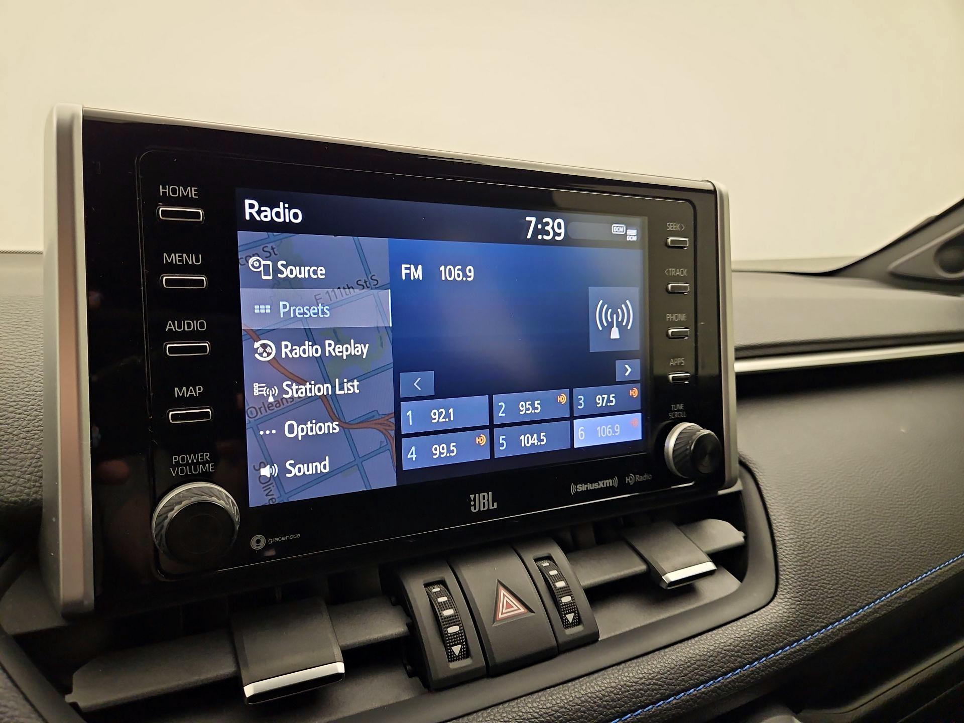 Thumbnail: 2019 Toyota RAV4 - 16