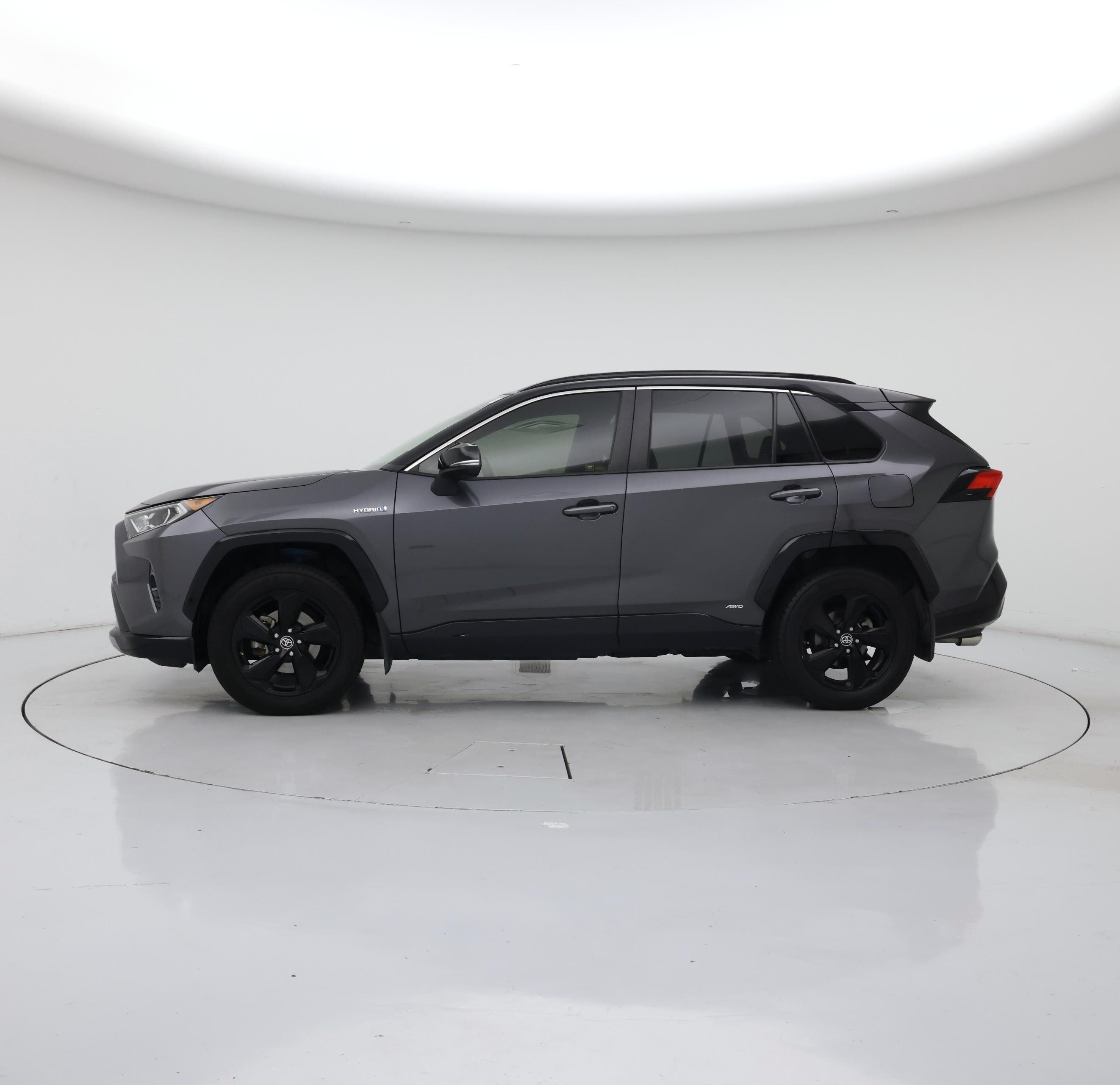 Thumbnail: 2019 Toyota RAV4 - 3