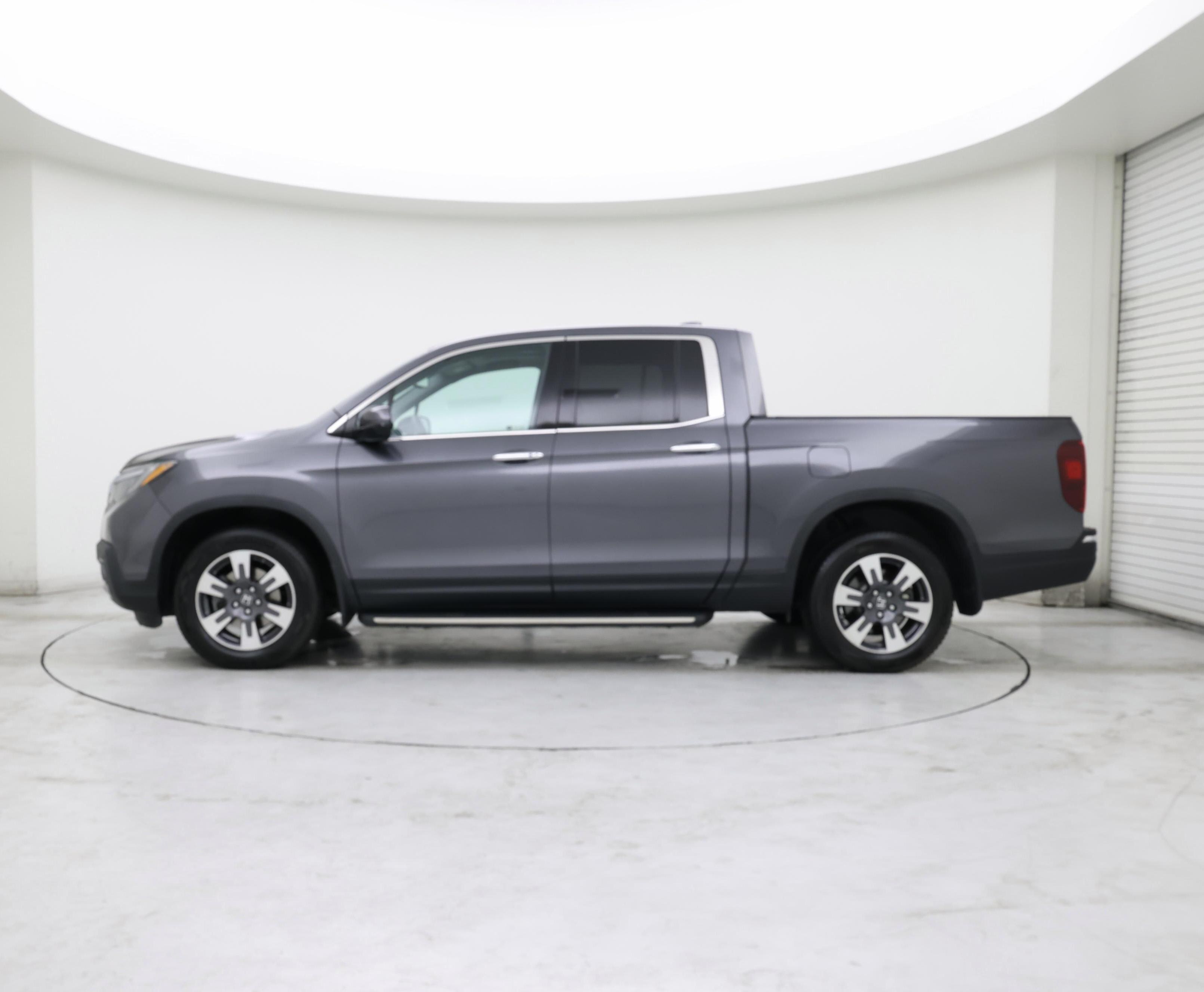 Thumbnail: 2018 Honda Ridgeline - 3