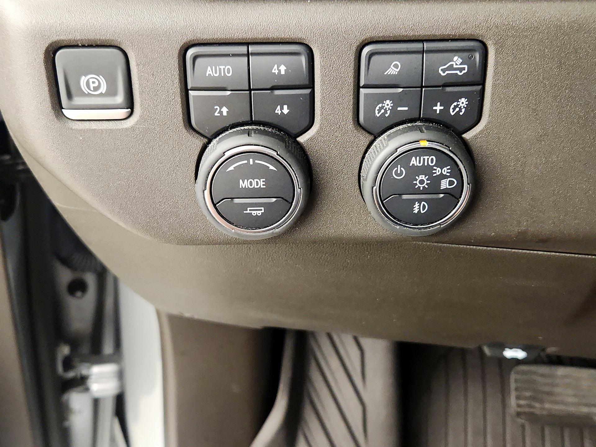 Thumbnail: 2024 Chevrolet Silverado 1500 - 13