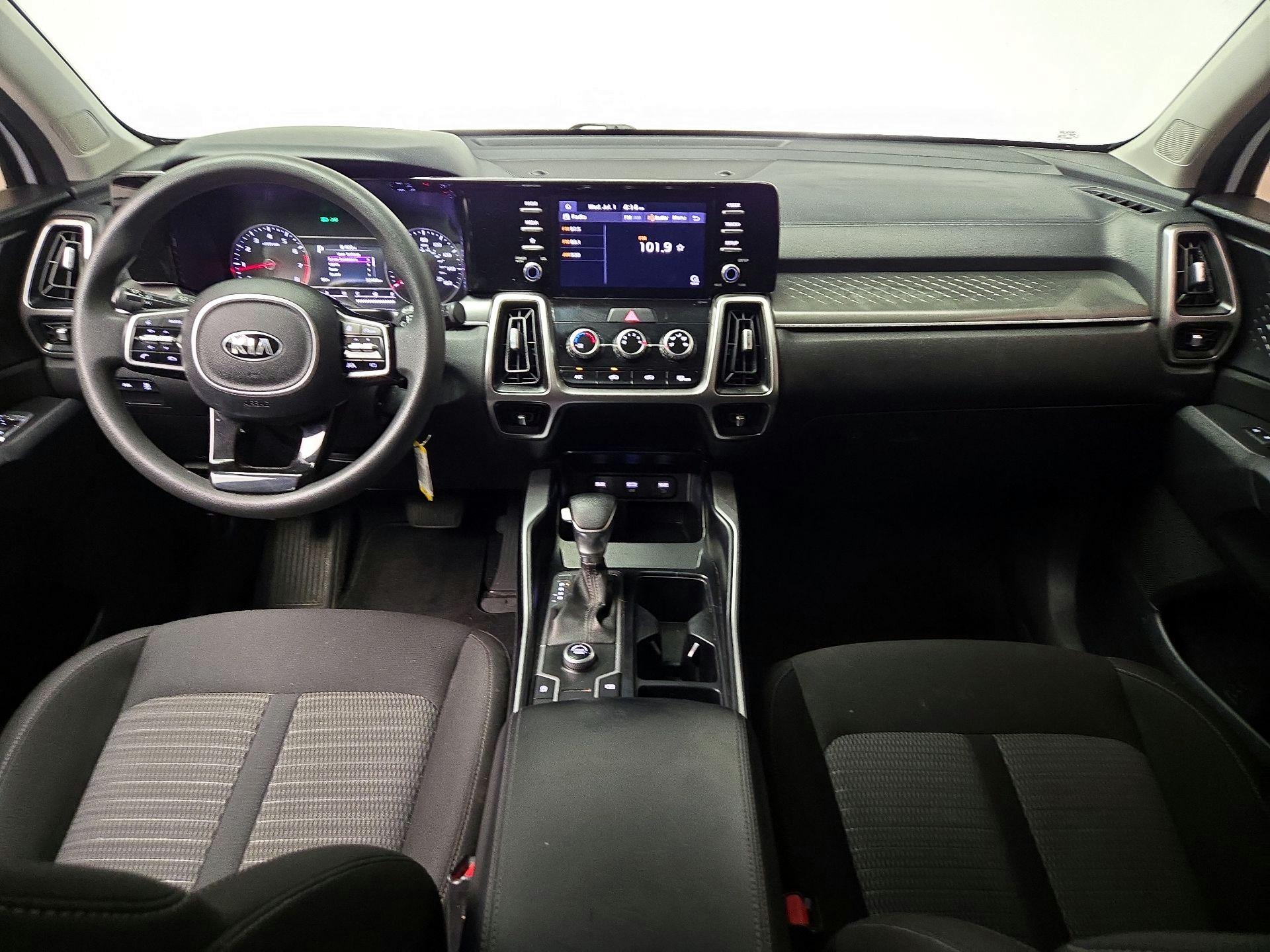 Thumbnail: 2021 Kia Sorento - 9