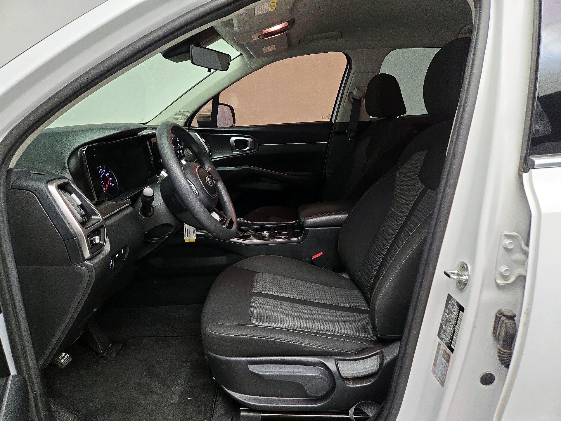 Thumbnail: 2021 Kia Sorento - 11