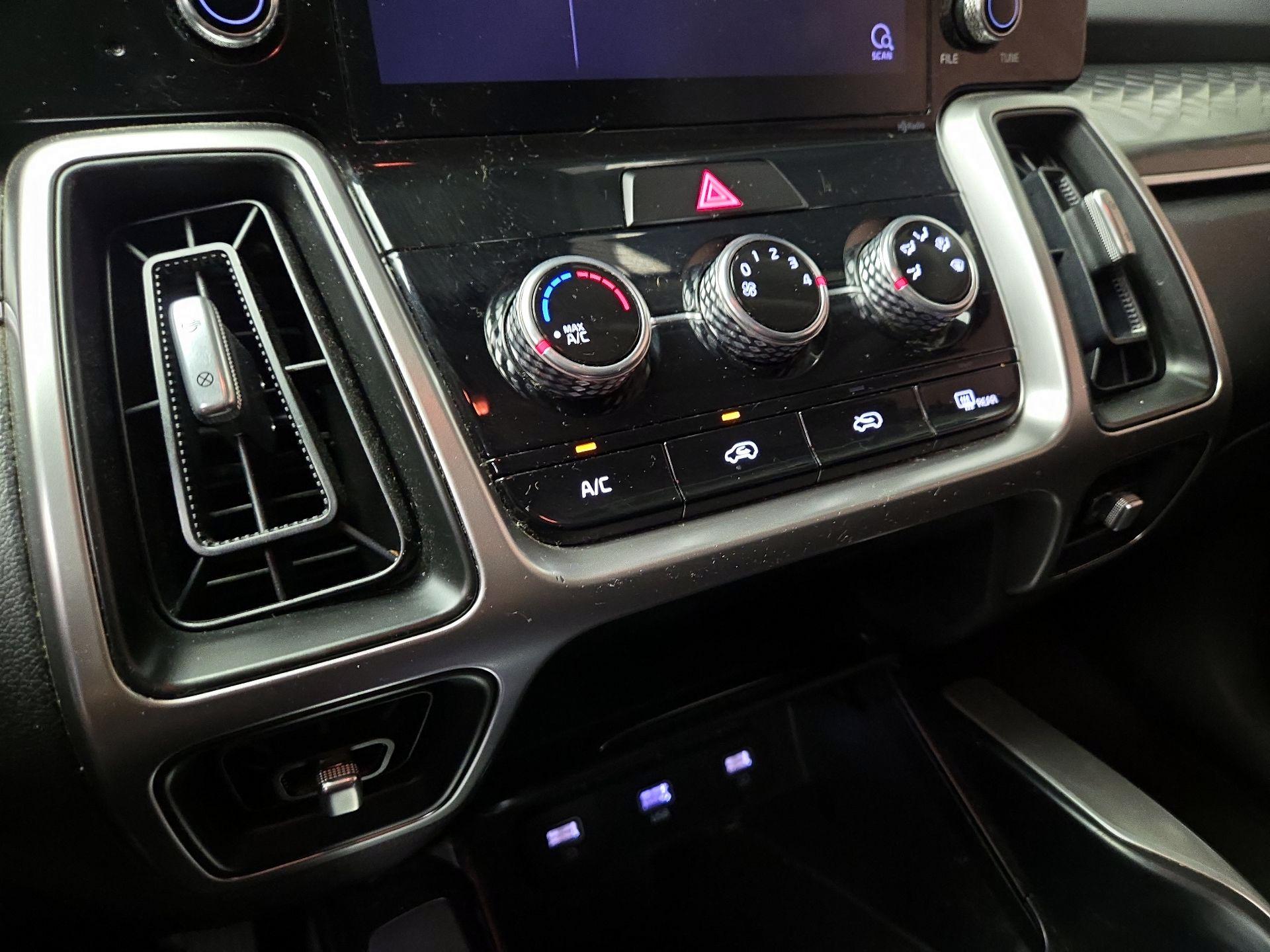 Thumbnail: 2021 Kia Sorento - 16