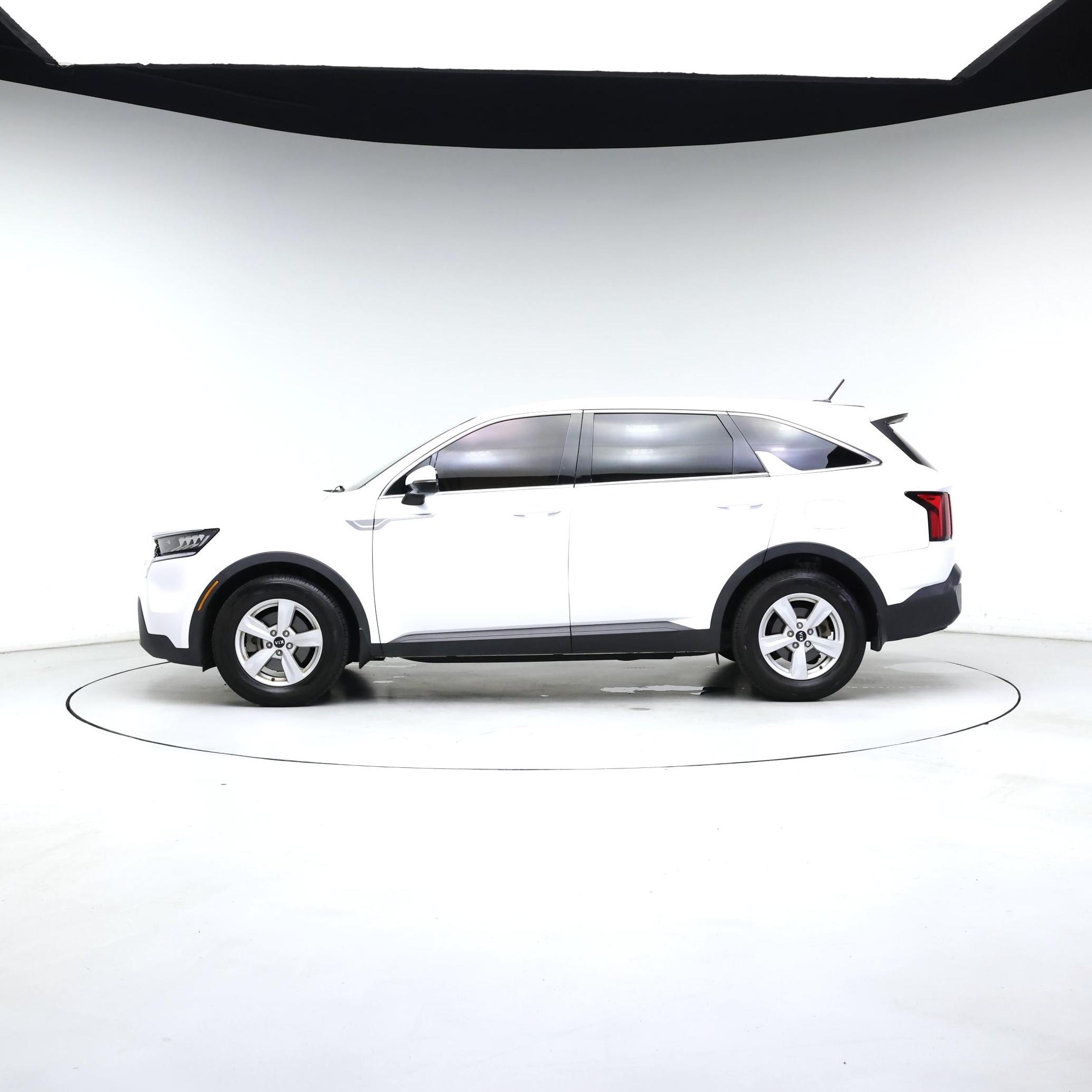 Thumbnail: 2021 Kia Sorento - 3